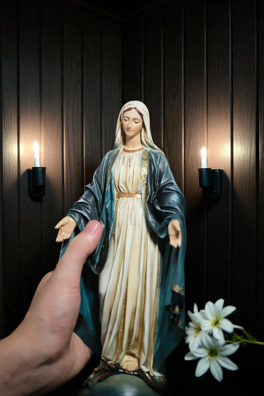 Hand-Painted Our Lady of Grace Statue: Antique Finish, Catholic Decor (25cm)