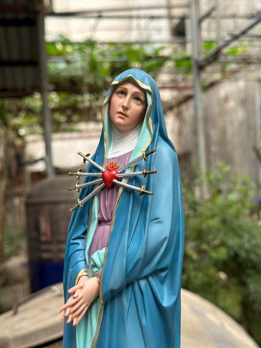Hand-Painted Our Lady of Sorrows Statue: Catholic Home Decor, 30cm