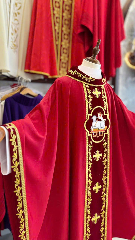 Handmade Red Catholic Chasuble: Velvet Lamb of God Vestment (etsy image id: 6880303874)