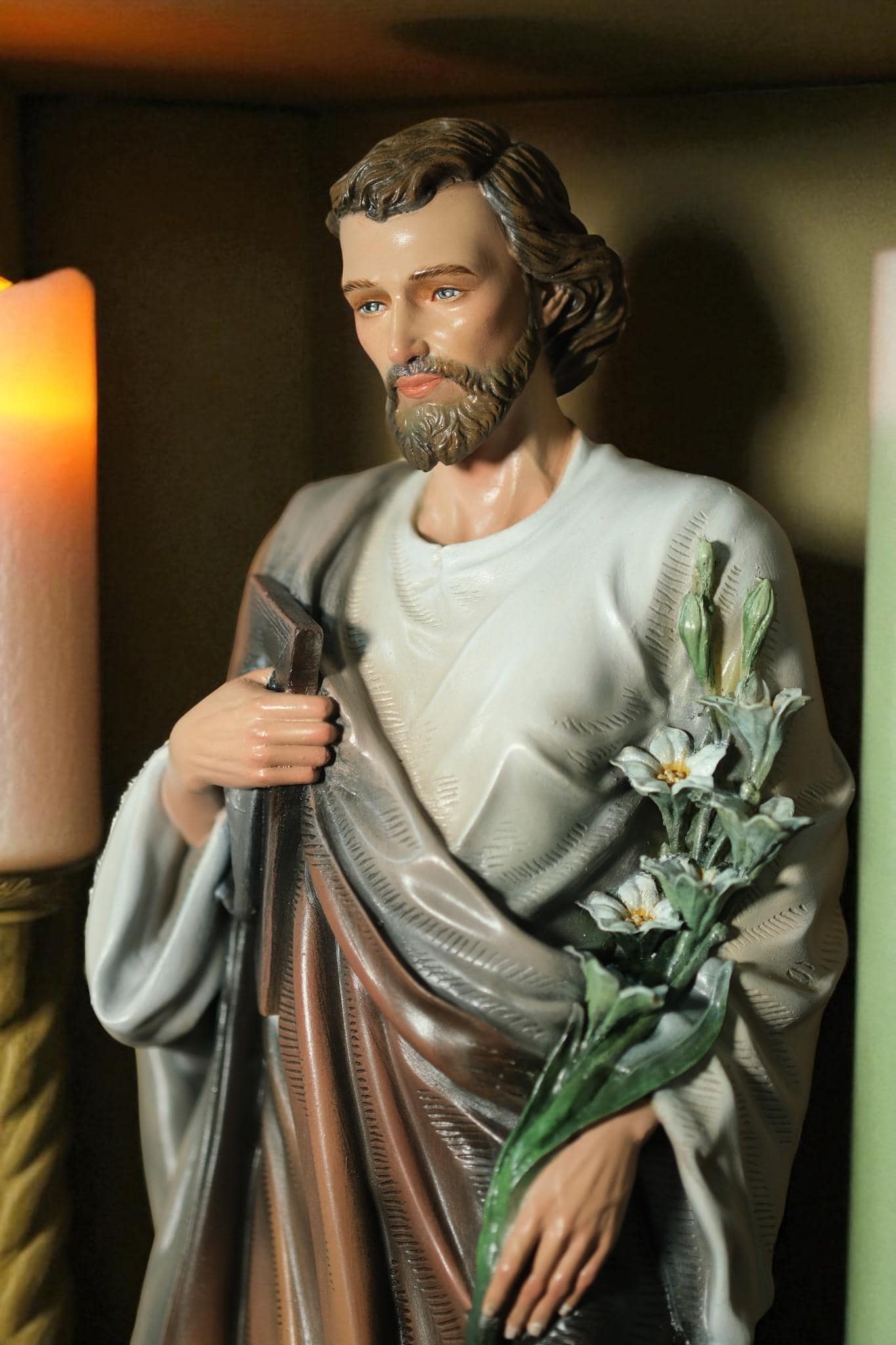 Hand-Painted Saint Joseph Statue with Lily: Antique Stone-Resin Figurine (43 cm) __etsy:7284950774