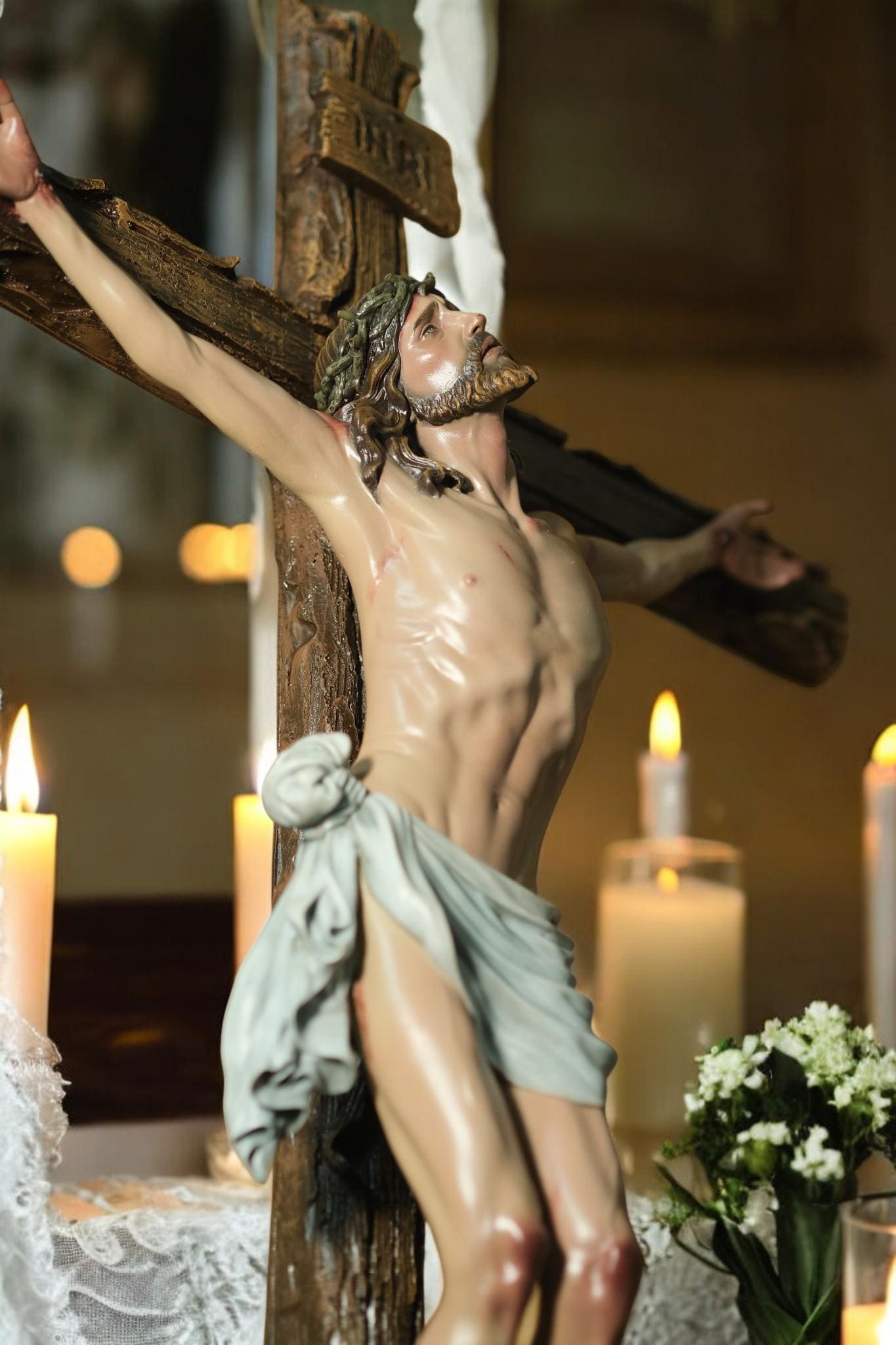 Hand-Painted Jesus Crucifix Statue: Stone Resin Antique Finish INRI Cross (etsy image id: 7293442727)
