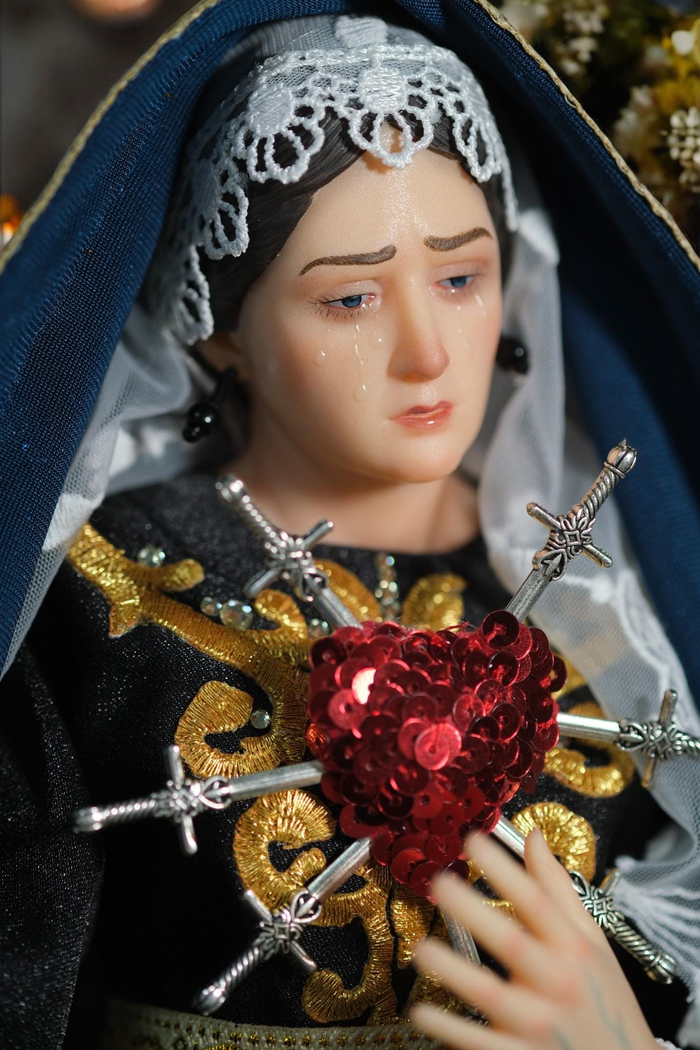 Handcrafted Our Lady of Sorrows Statue: Dressed Catholic Virgin Mary, 35cm 45 cm (etsy image id: 7356351192)