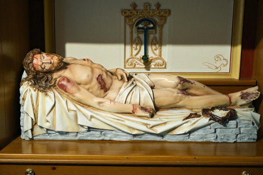 Handcrafted Jesus Entombment Statue: Antique-Style Catholic Figurine (etsy image id: 7387218954)