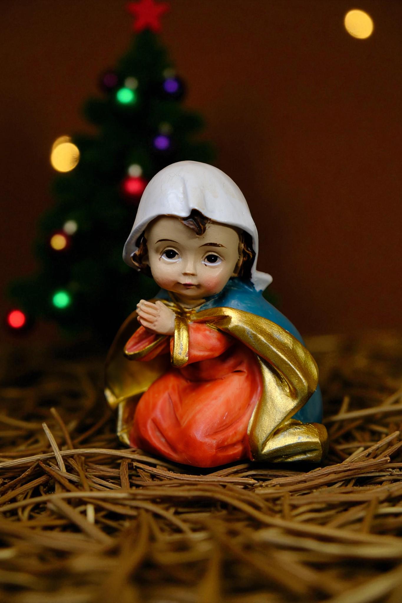 Hand-Painted Mini Nativity Set | 6cm Figurines, Christmas Creche Decor (etsy image id: 7390642243)