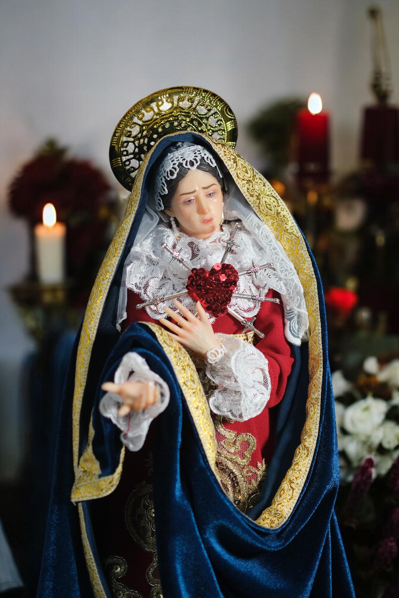 Handcrafted Our Lady of Sorrows Statue: Dressed Catholic Virgin Mary, 35cm 45 cm (etsy image id: 7404114903)