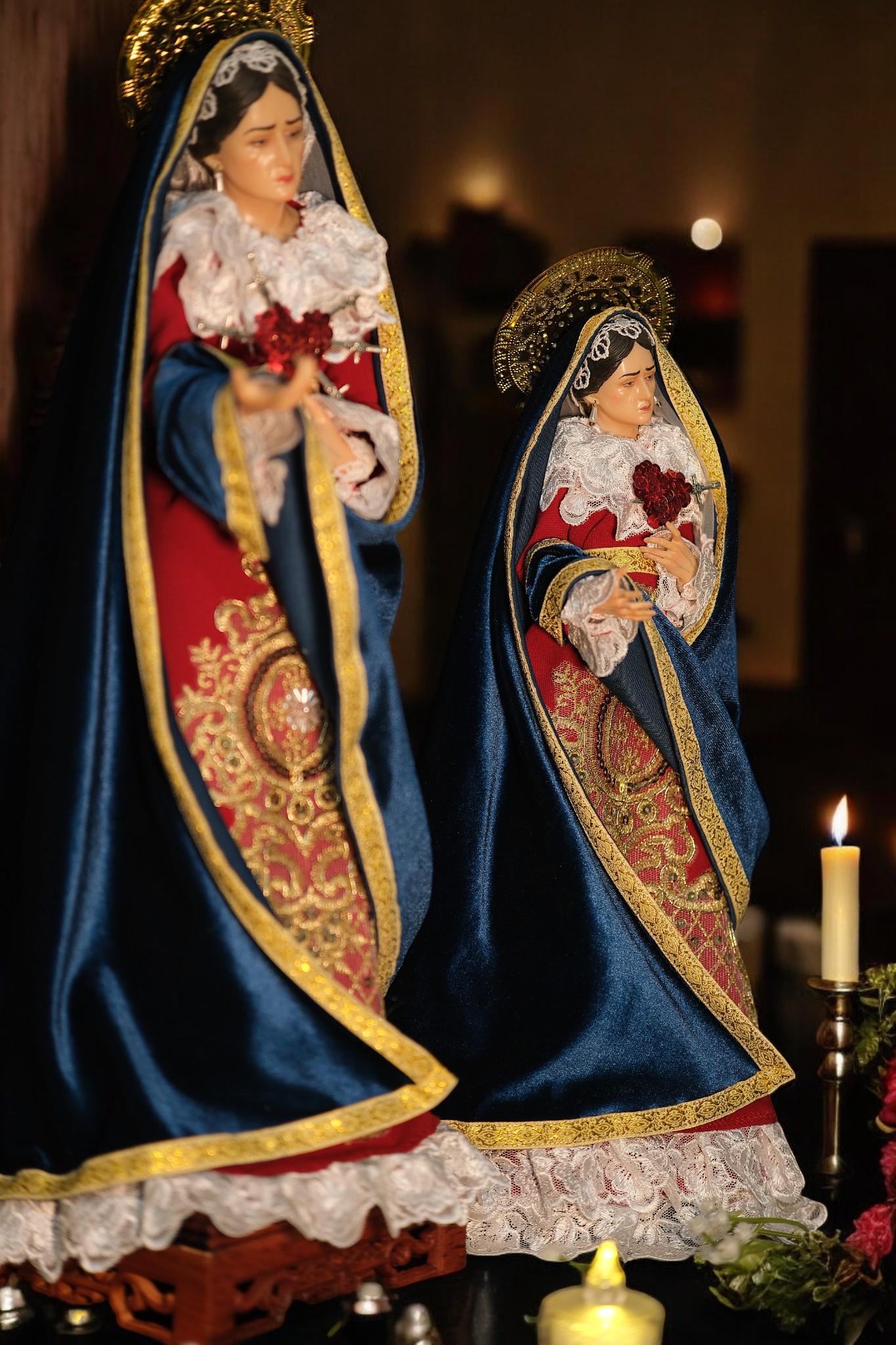 Handcrafted Our Lady of Sorrows Statue: Dressed Catholic Virgin Mary, 35cm 45 cm (etsy image id: 7404116573)