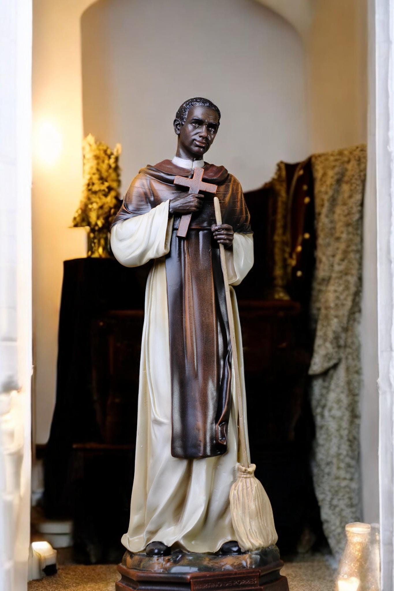 Saint Martin de Porres Statue | Hand-Painted Antique Finish, 42cm (etsy image id: 7413608190)