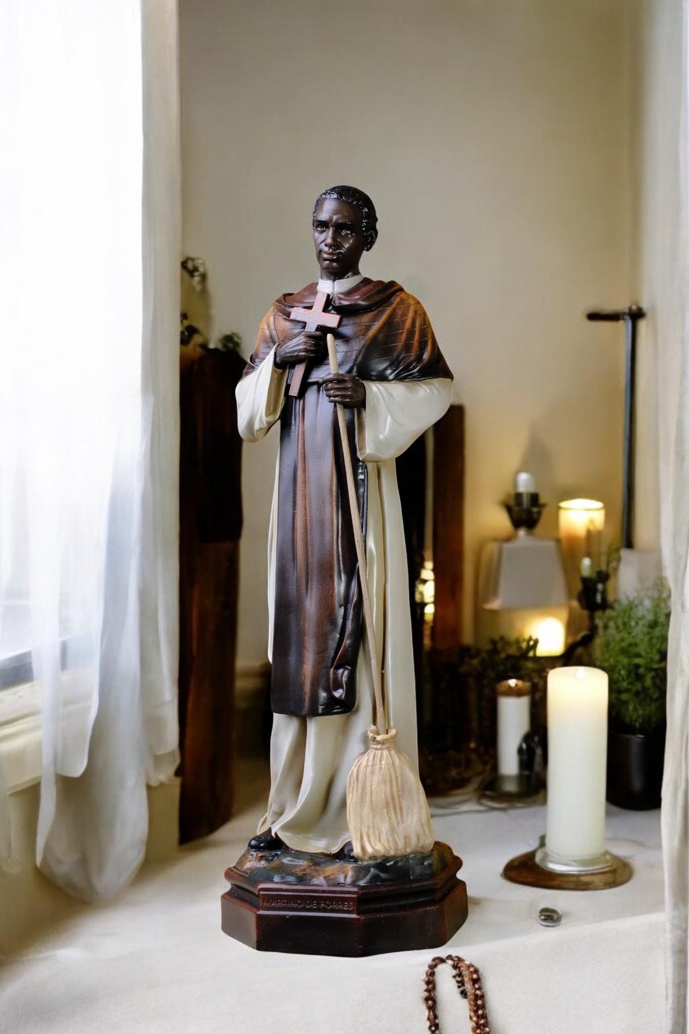 Saint Martin de Porres Statue | Hand-Painted Antique Finish, 42cm (etsy image id: 7413608214)