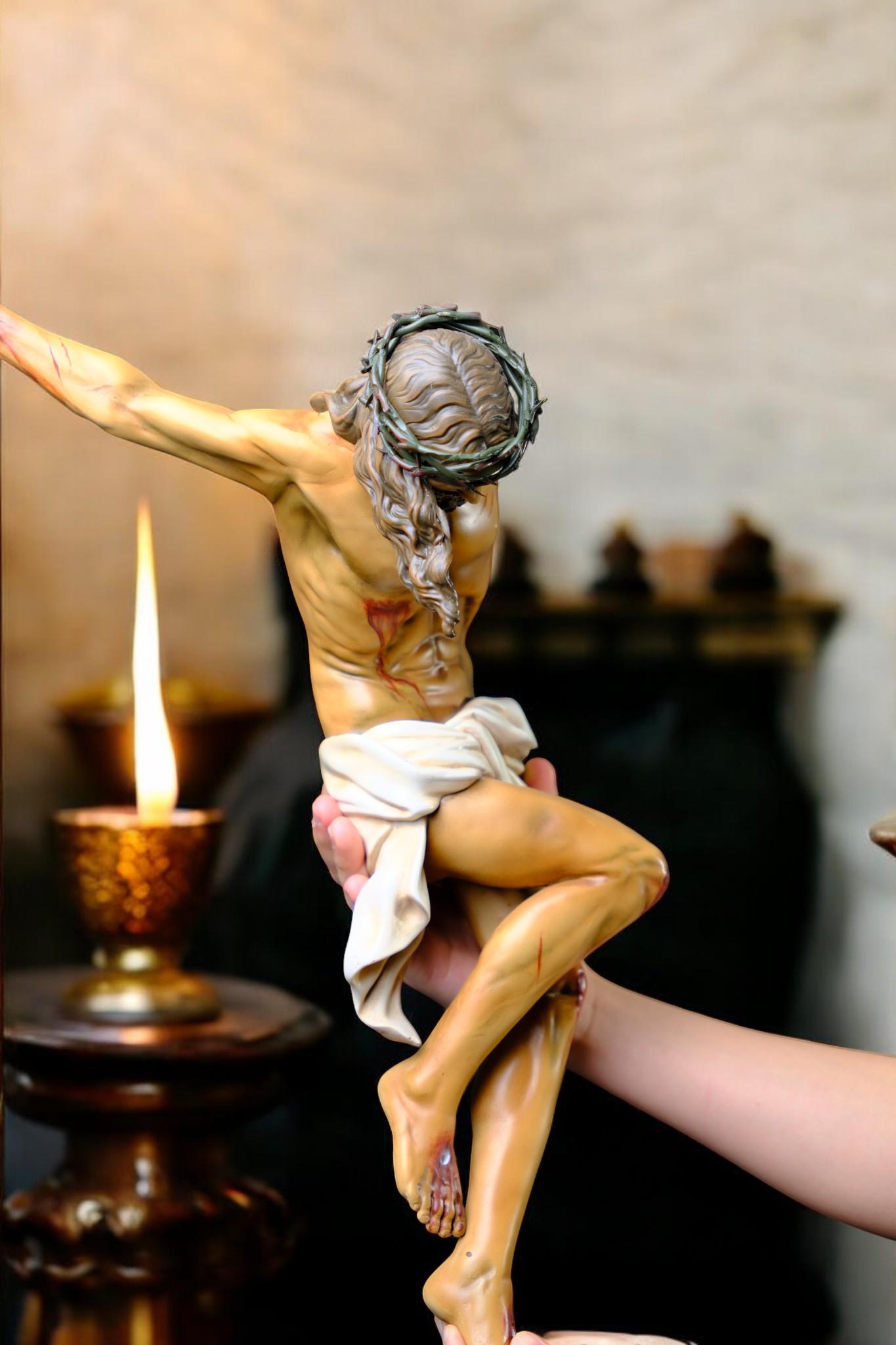 Hand-Painted Jesus Corpus Statue, Catholic Altar Decor (No Cross) (etsy image id: 7543932532)