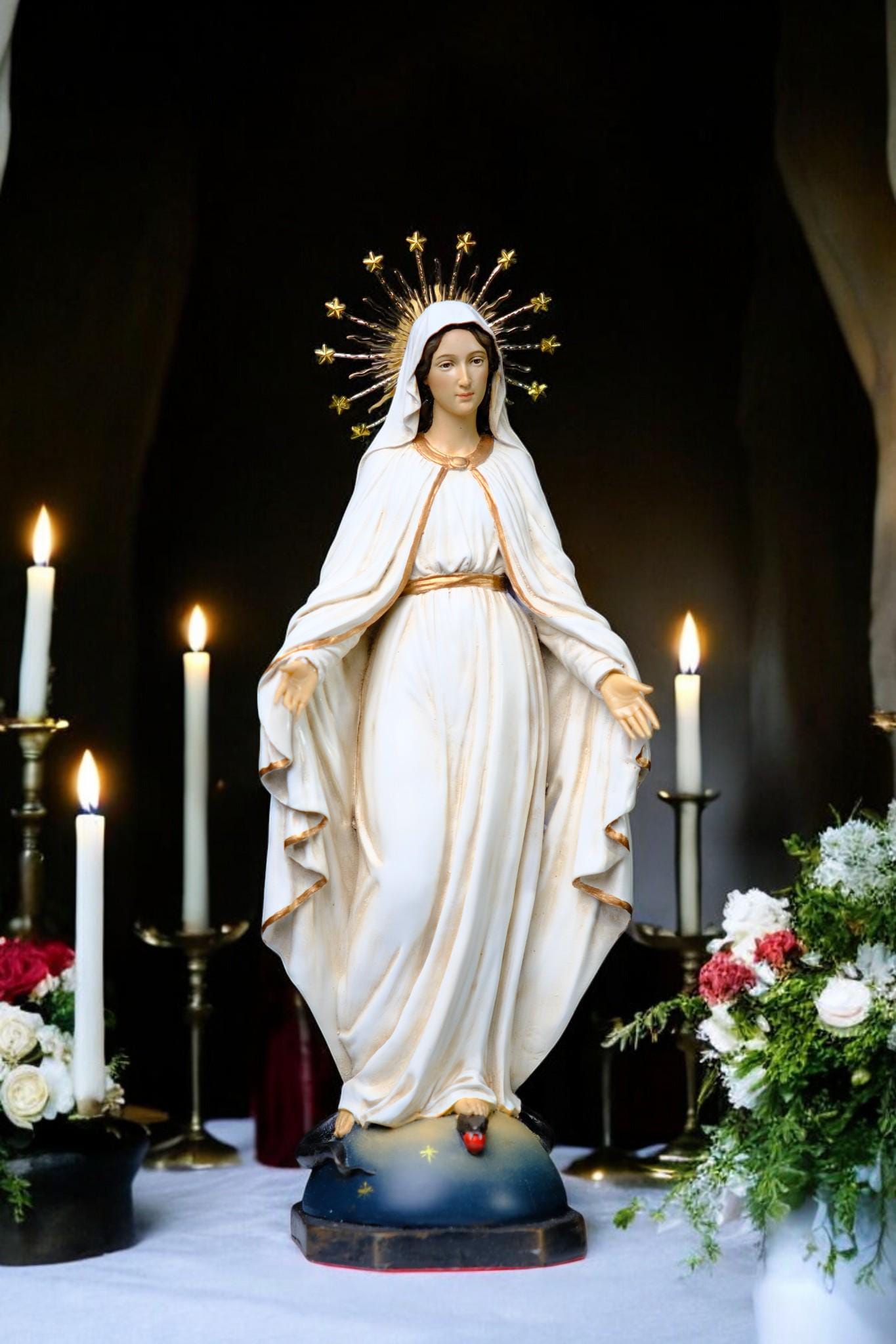 Hand-Painted Our Lady of Grace Statue with 12 Stars Halo __etsy:7543951484