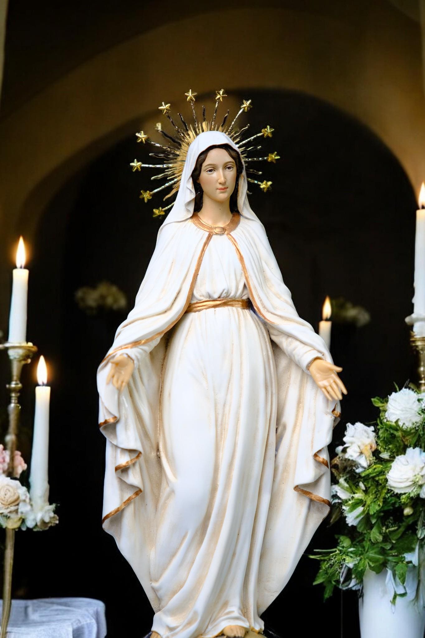 Hand-Painted Our Lady of Grace Statue with 12 Stars Halo __etsy:7543951498
