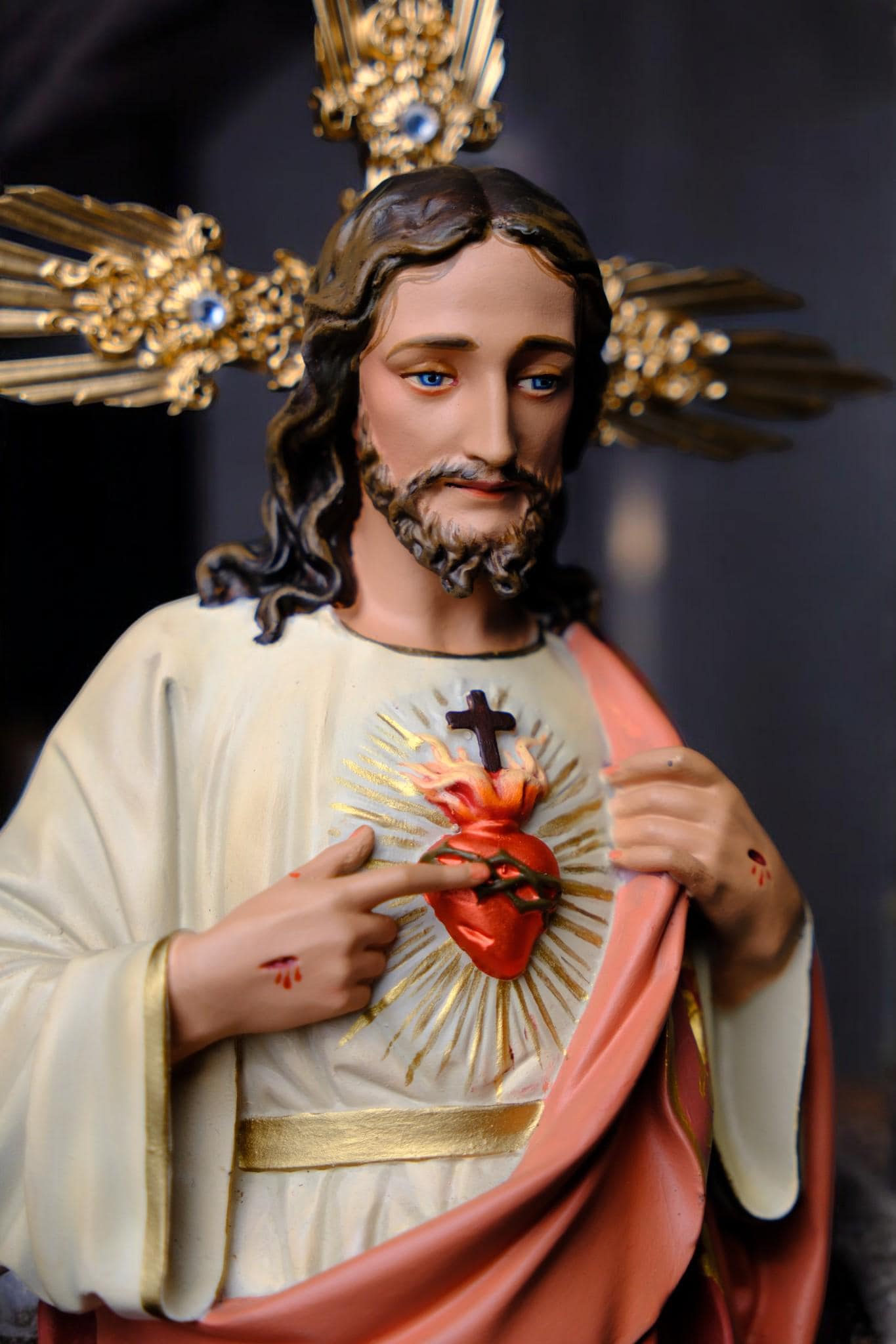 Hand-Painted Sacred Heart of Jesus Statue, Catholic Home Altar Decor, 40cm (etsy image id: 7568923162)