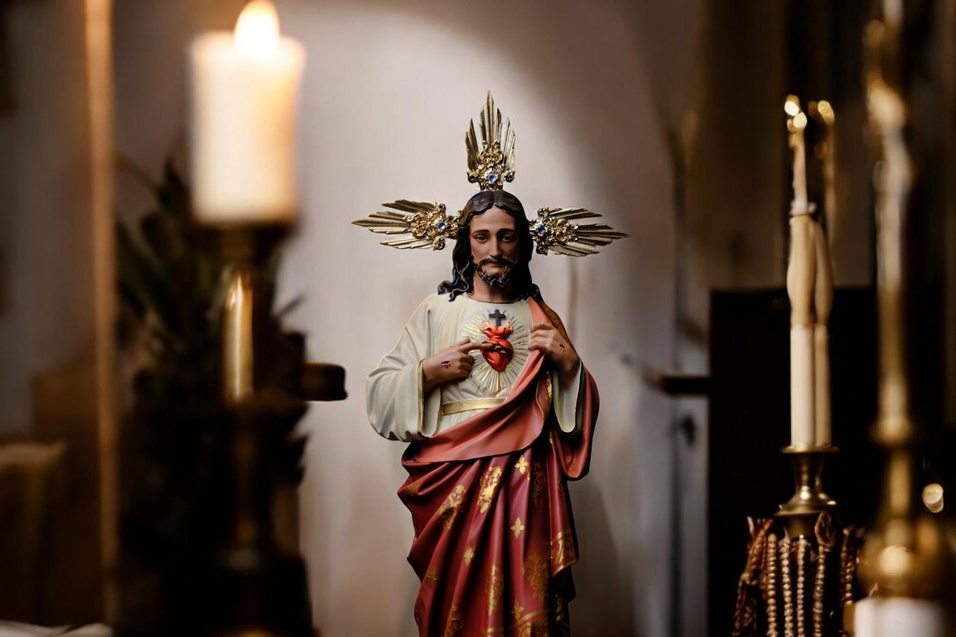 Hand-Painted Sacred Heart of Jesus Statue, Catholic Home Altar Decor, 40cm (etsy image id: 7568926362)