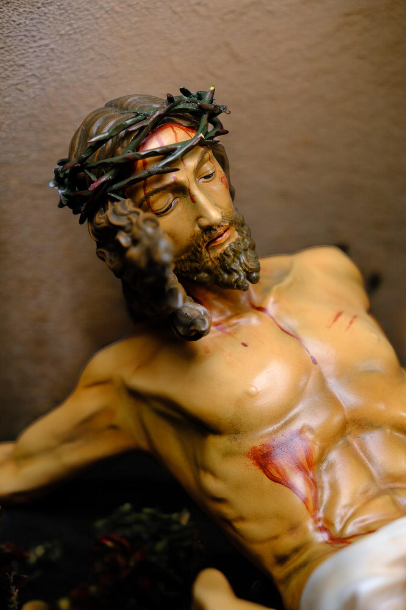 Hand-Painted Jesus Corpus Statue, Catholic Altar Decor (No Cross) (etsy image id: 7591871257)
