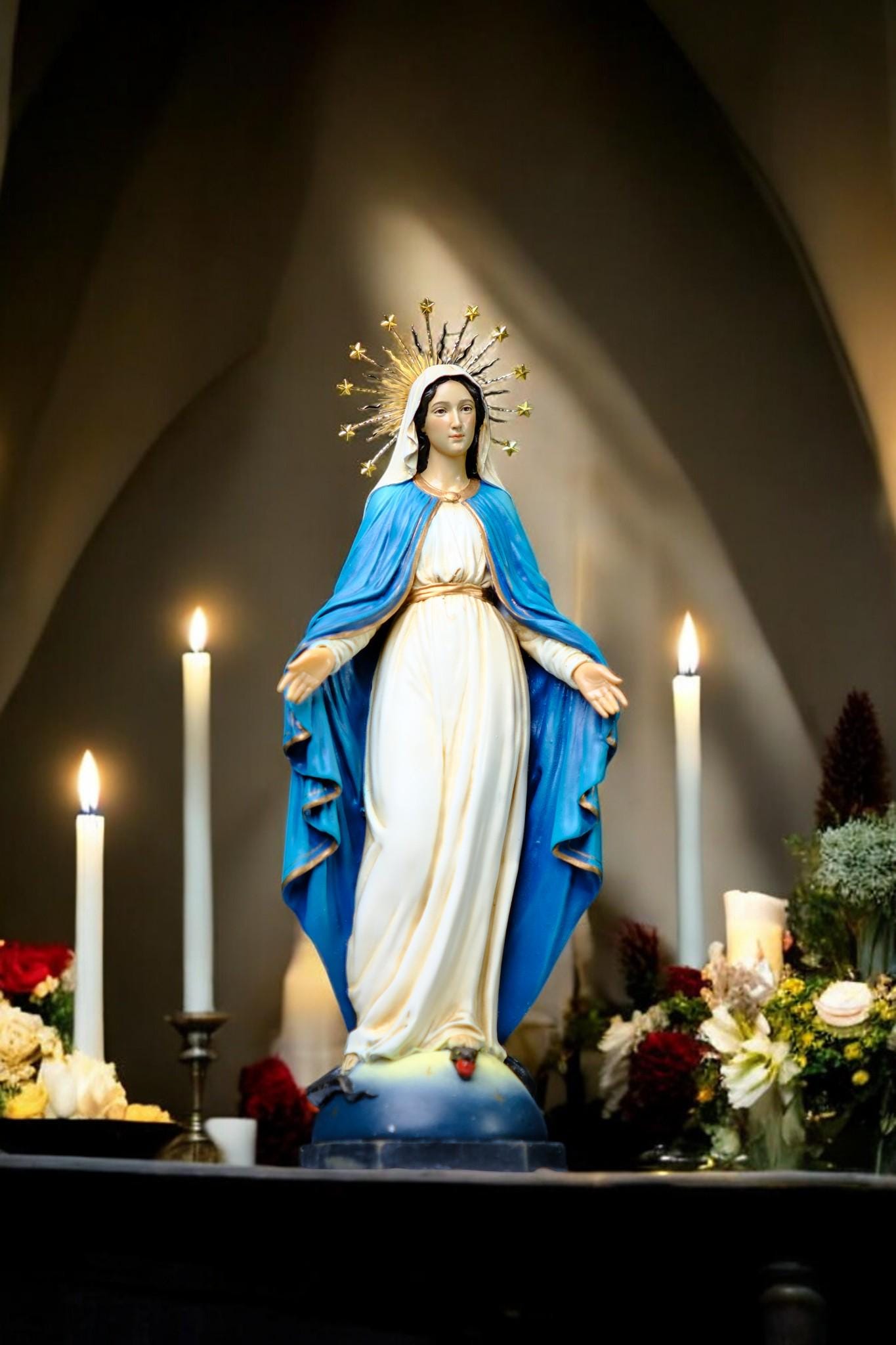 Hand-Painted Our Lady of Grace Statue with 12 Stars Halo __etsy:7591890281
