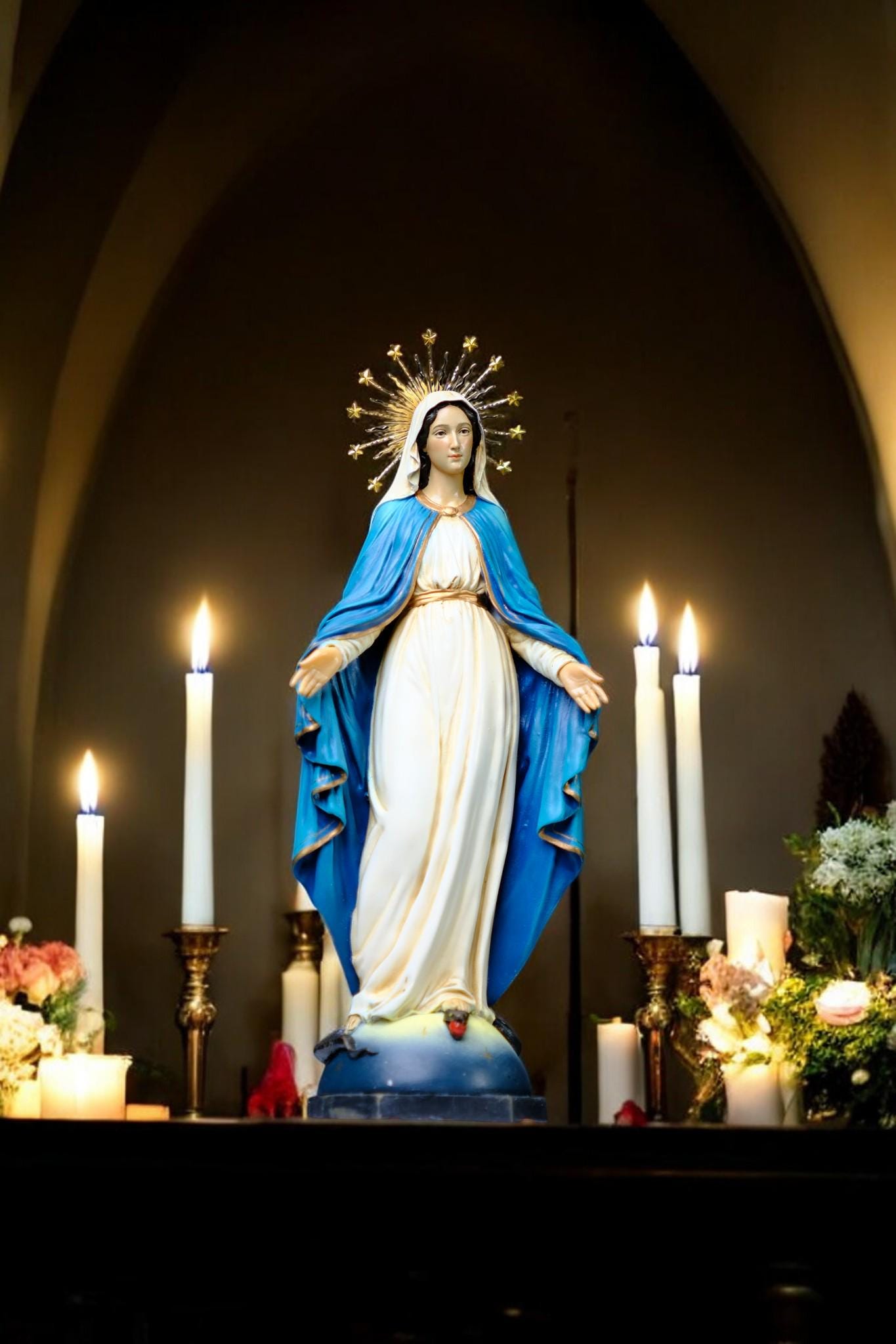 Hand-Painted Our Lady of Grace Statue with 12 Stars Halo __etsy:7591890291