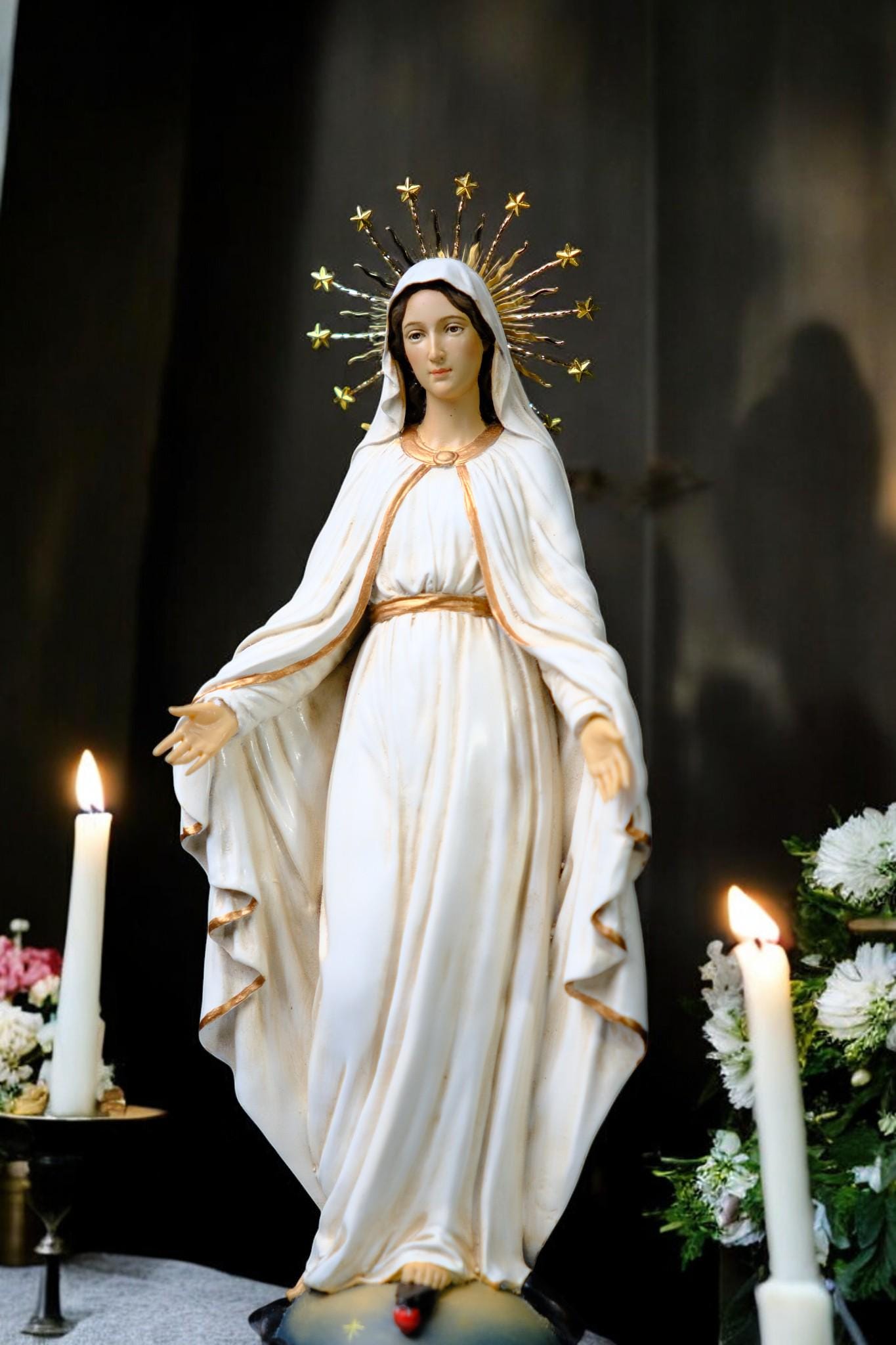 Hand-Painted Our Lady of Grace Statue with 12 Stars Halo __etsy:7591890299