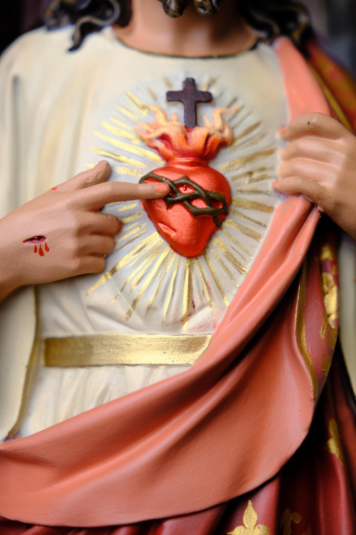 Hand-Painted Sacred Heart of Jesus Statue, Catholic Home Altar Decor, 40cm (etsy image id: 7616871925)