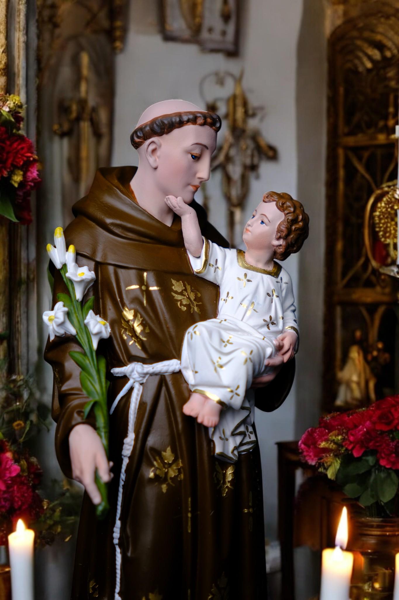 Hand-Painted Saint Anthony Statue | Catholic Home Decor (30cm) (etsy image id: 7659155437)