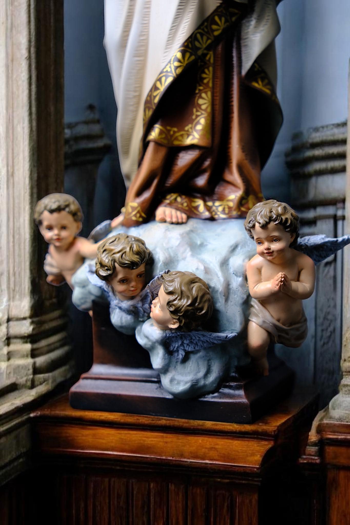 Handmade Our Lady of Mount Carmel Statue: Antique-Style Catholic Decor __etsy:7704695095