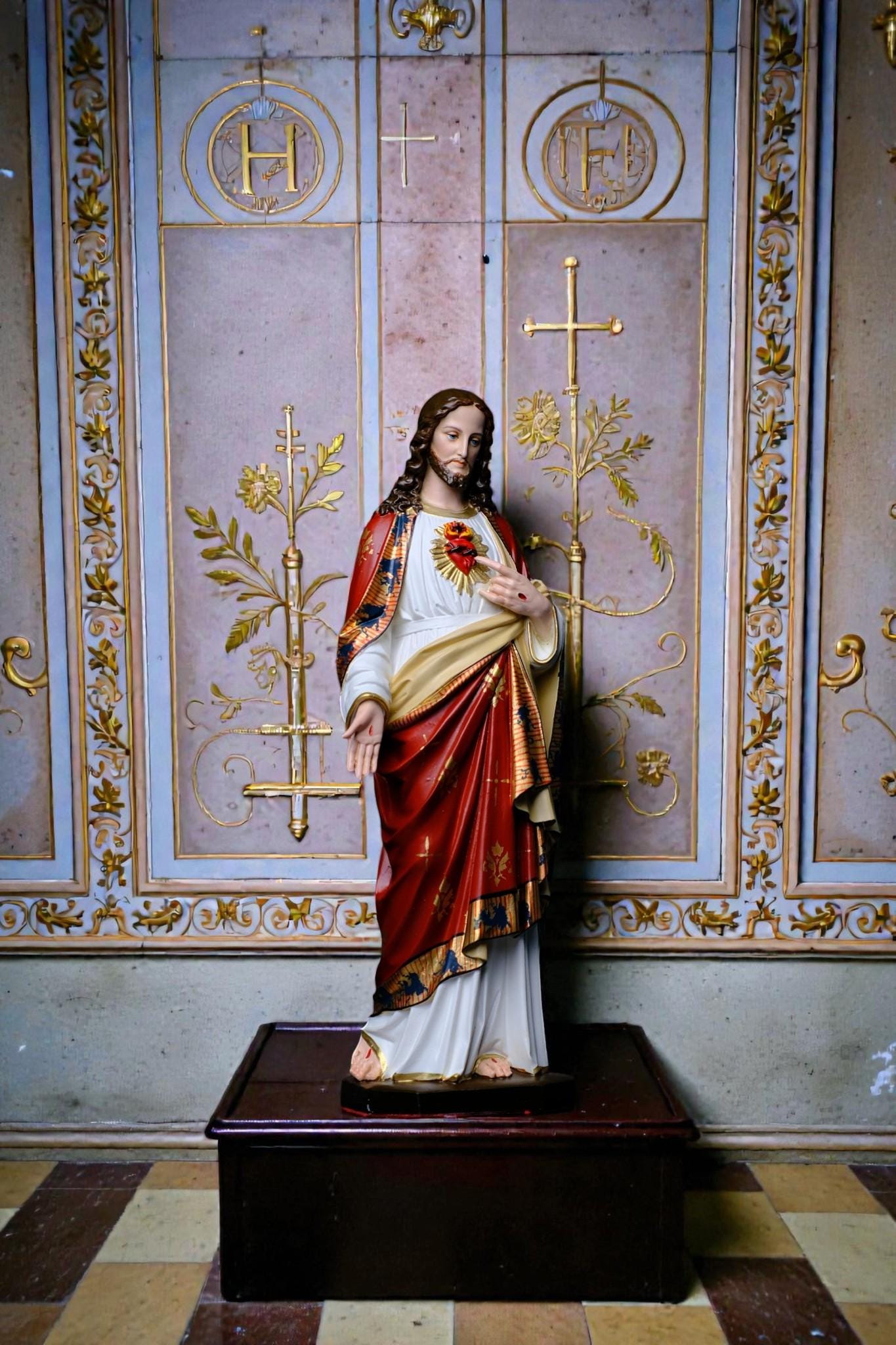 Hand Painted Sacred Heart of Jesus Statue 30cm Catholic Home Altar Decor Stone Powder (etsy image id: 7824245406)