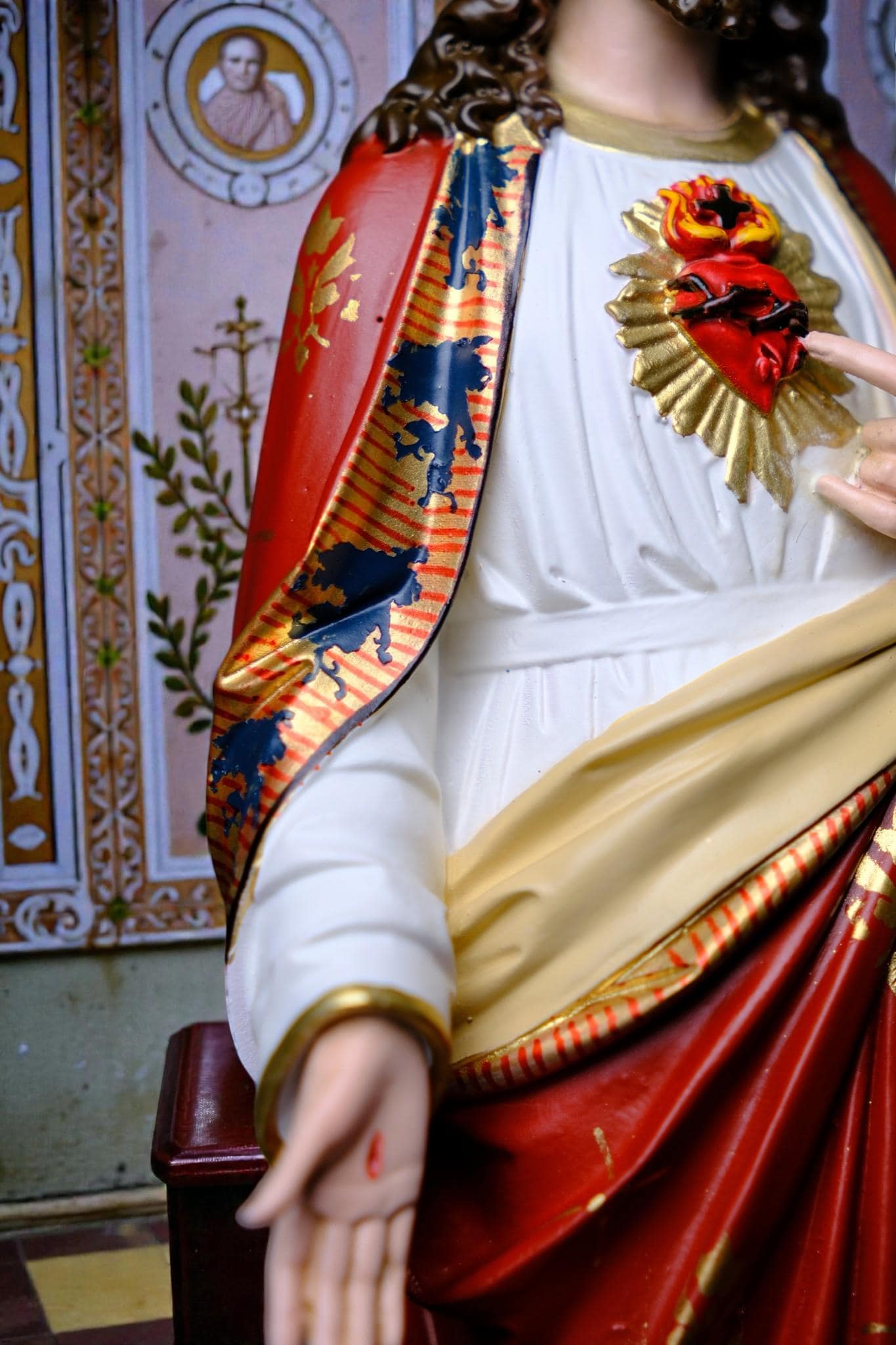 Hand Painted Sacred Heart of Jesus Statue 30cm Catholic Home Altar Decor Stone Powder (etsy image id: 7824248226)