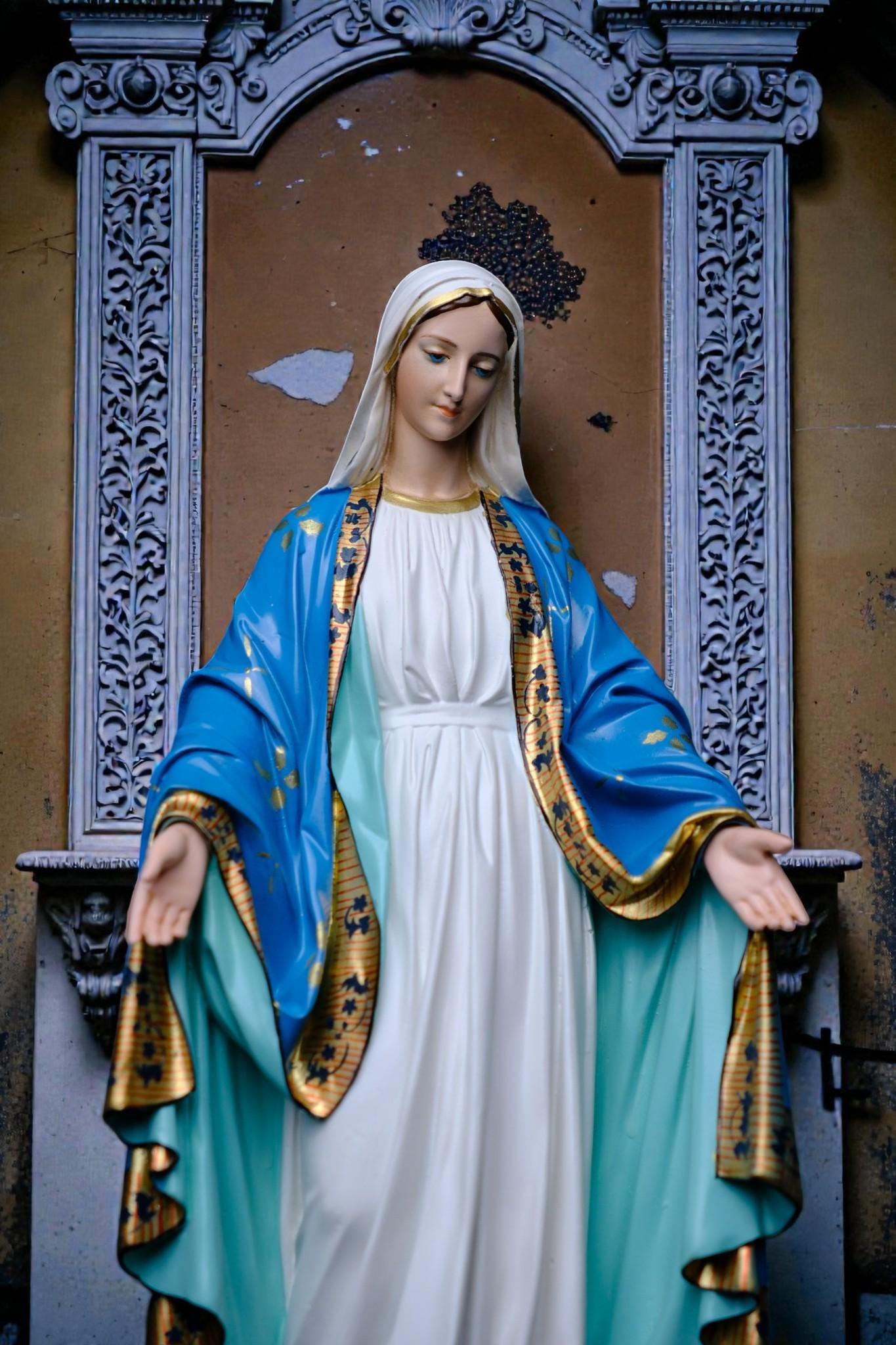 Our Lady of Grace Statue 30cm Hand-Painted Catholic Home Altar Decor (11.8 inches) (etsy image id: 7828625408)