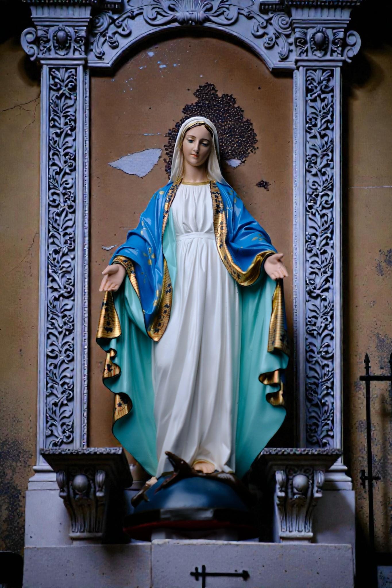 Our Lady of Grace Statue 30cm Hand-Painted Catholic Home Altar Decor (11.8 inches) (etsy image id: 7828627828)