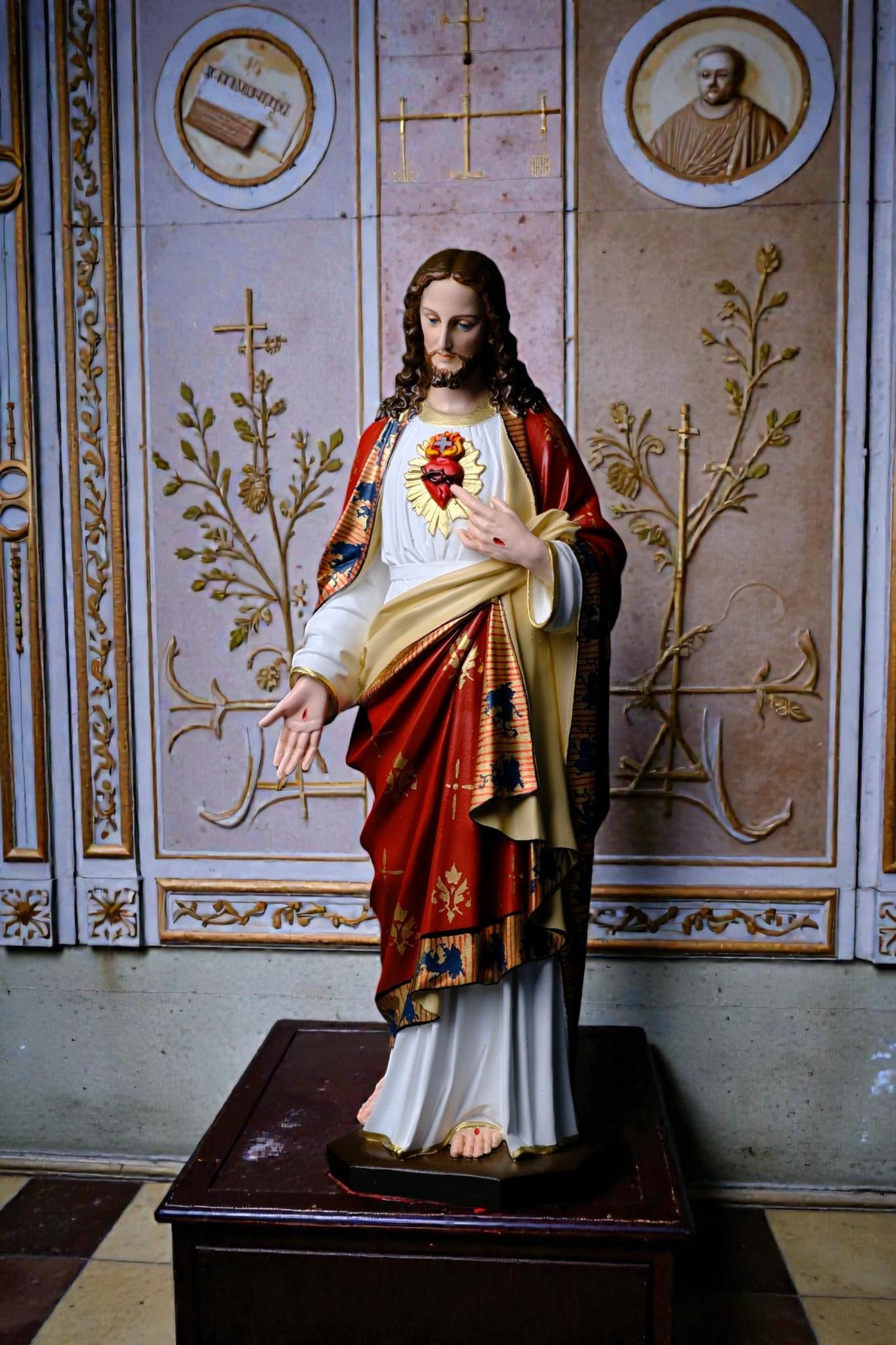 Hand Painted Sacred Heart of Jesus Statue 30cm Catholic Home Altar Decor Stone Powder (etsy image id: 7872196243)