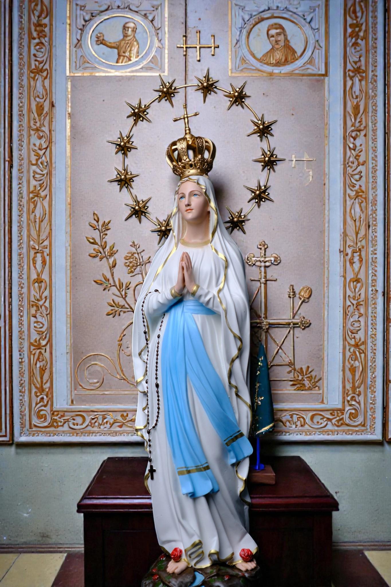 Our Lady of Lourdes Statue 30cm Catholic Home Altar Decor (Stone Powder, Metal Halo) (etsy image id: 7876558595)