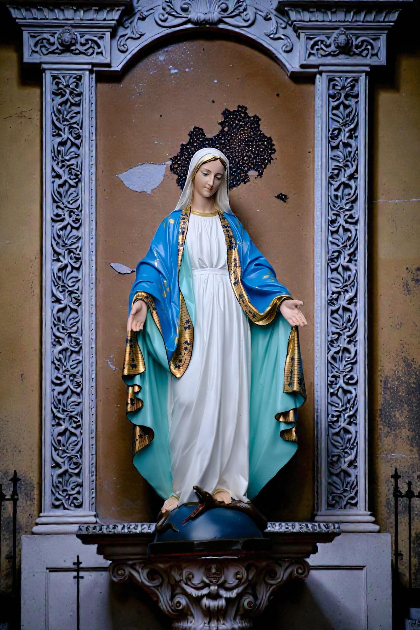 Our Lady of Grace Statue 30cm Hand-Painted Catholic Home Altar Decor (11.8 inches) (etsy image id: 7876579027)