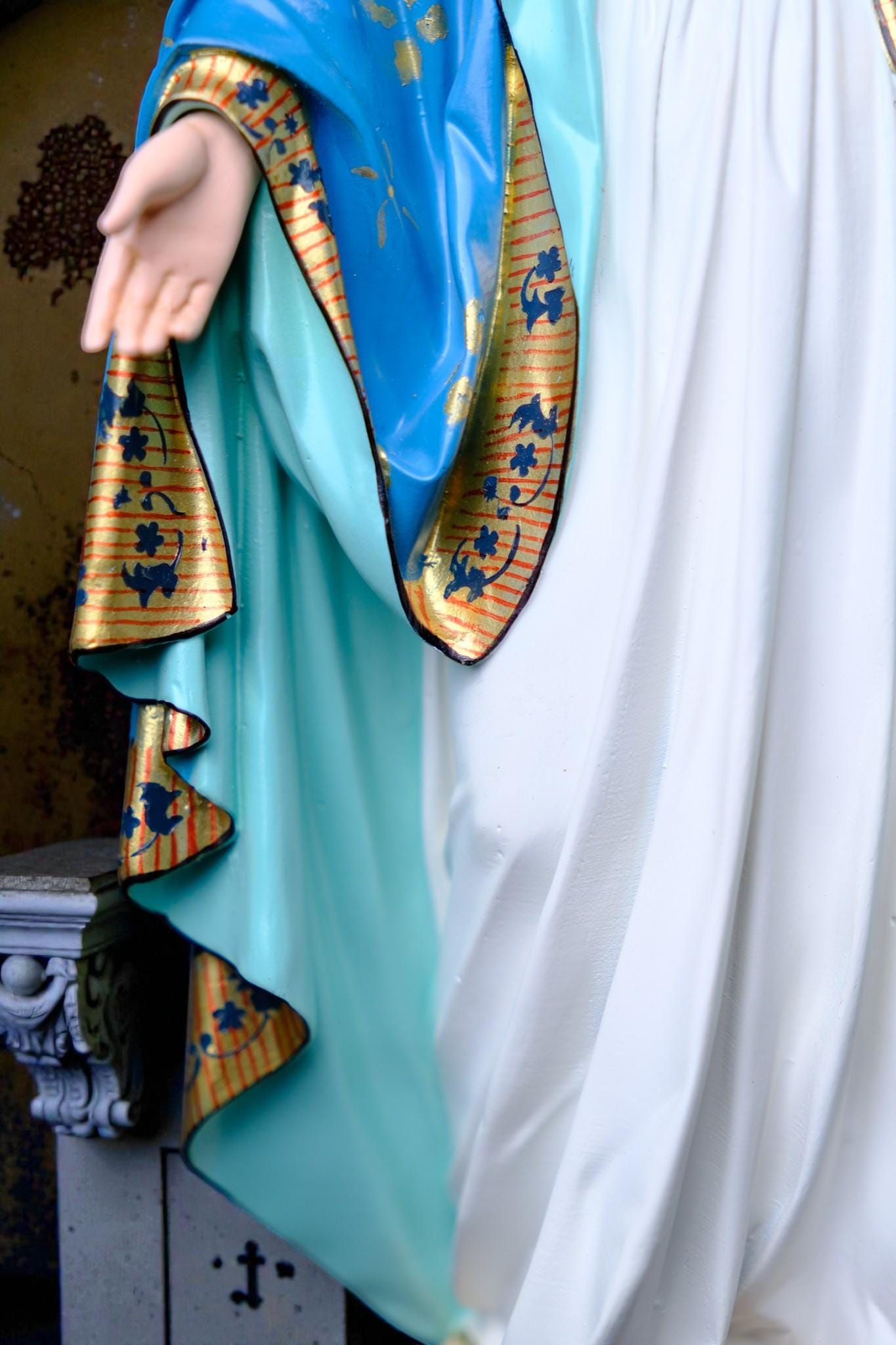 Our Lady of Grace Statue 30cm Hand-Painted Catholic Home Altar Decor (11.8 inches) (etsy image id: 7876581441)
