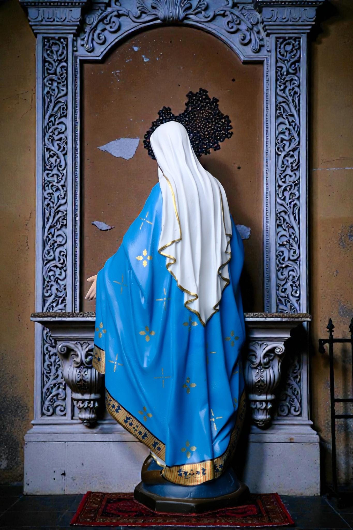Our Lady of Grace Statue 30cm Hand-Painted Catholic Home Altar Decor (11.8 inches) (etsy image id: 7876581455)