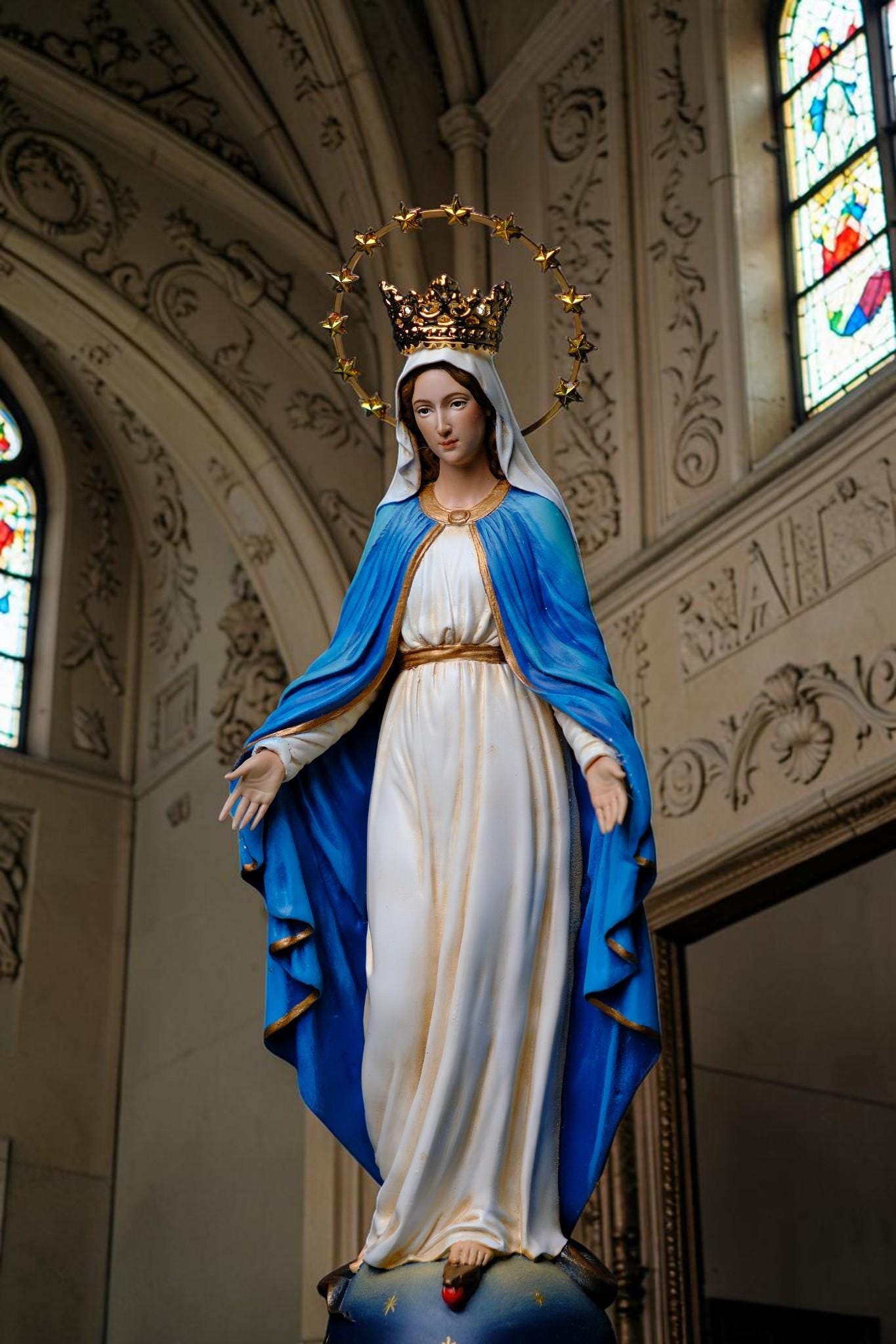 Our Lady of Grace Statue Catholic Virgin Mary Statue Religious Figurine Prayer Altar Decor Catholic Gift Home Decor __etsy:8049716300