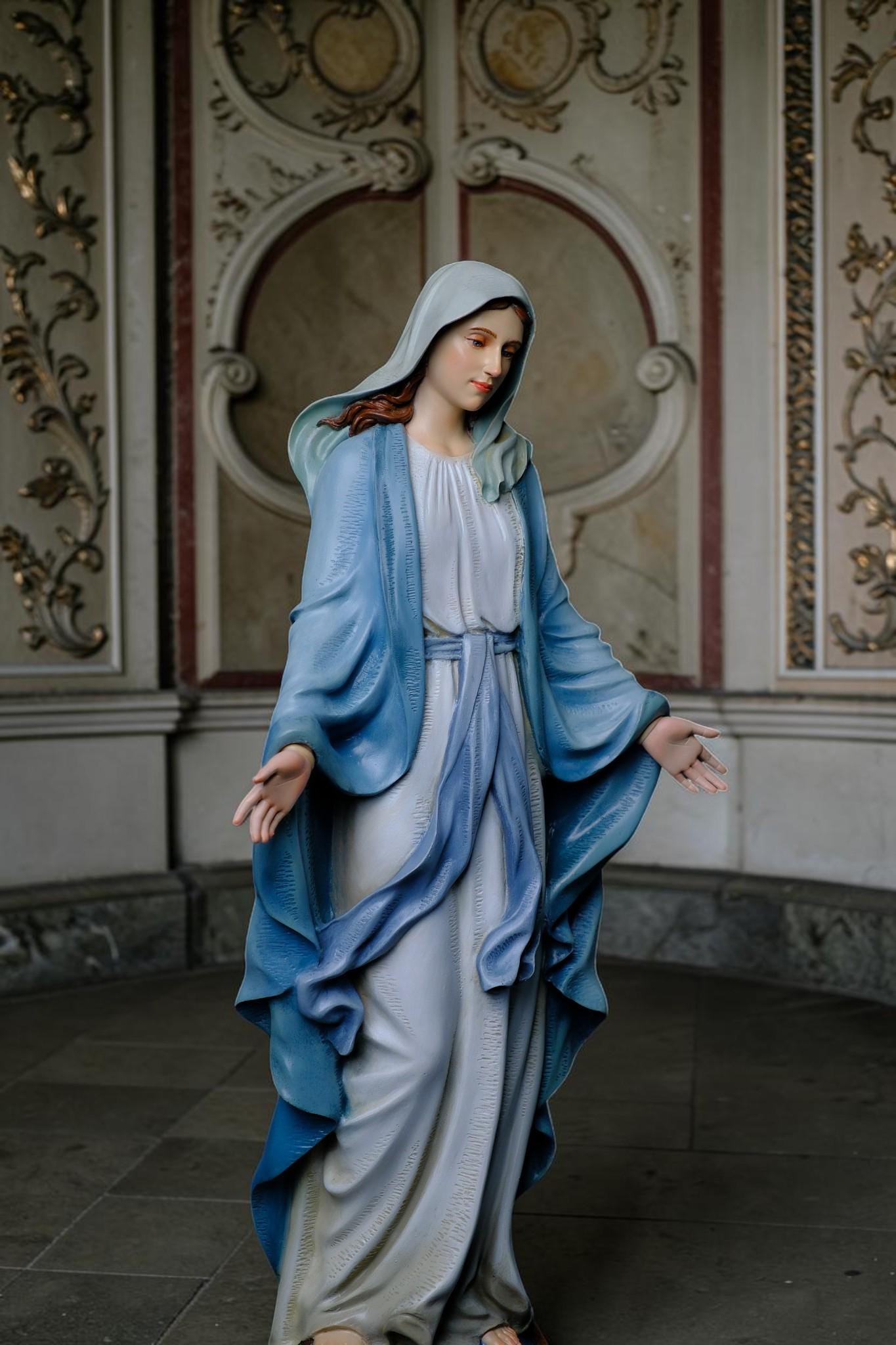 Our Lady of Grace Statue, Hand-Painted Virgin Mary Religious Decor (53cm) __etsy:8058337940
