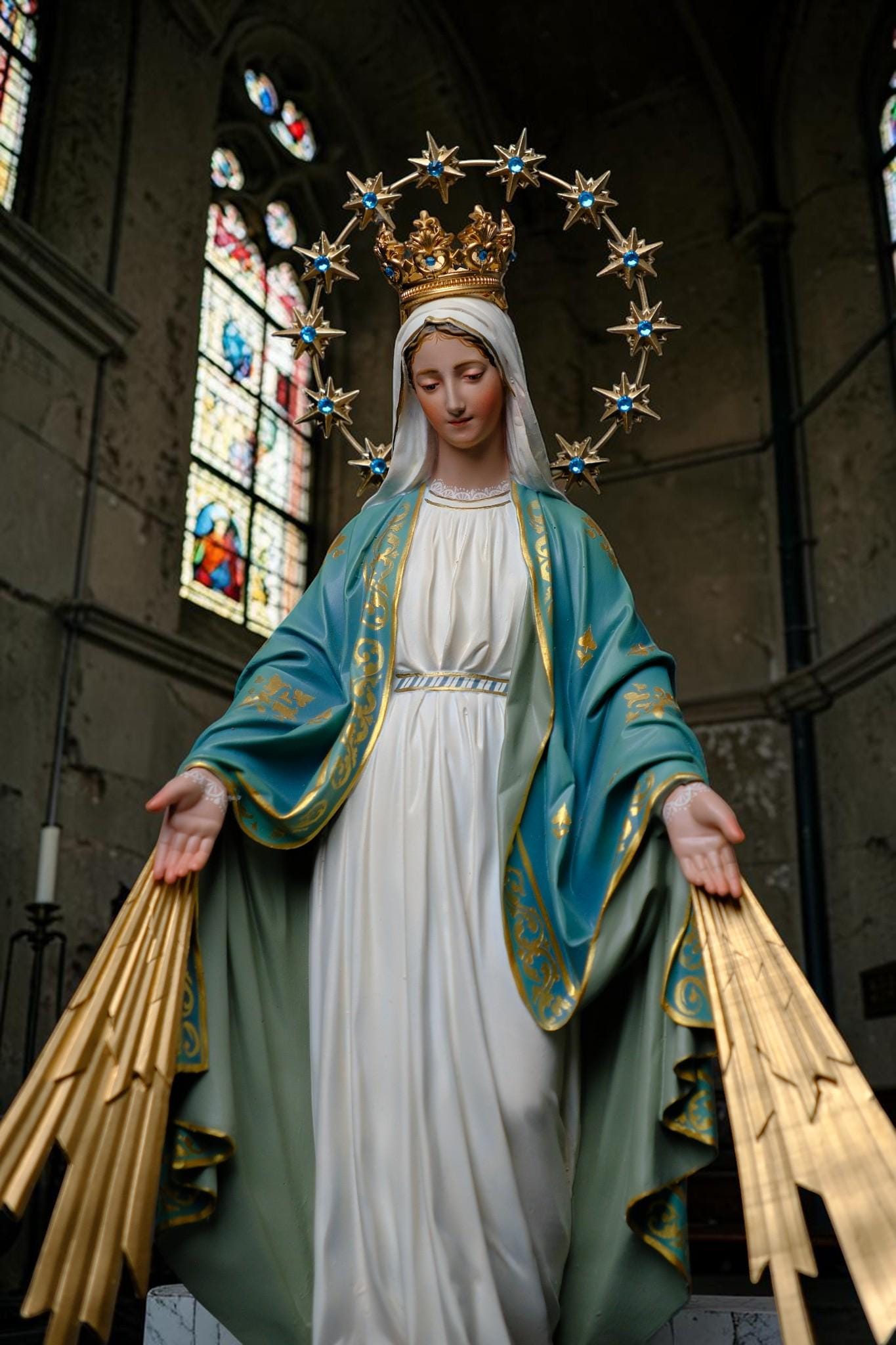 Handcrafted Our Lady of Grace Statue: Crown, Halo, Rays – Catholic Home Altar Decor __etsy:8060188538