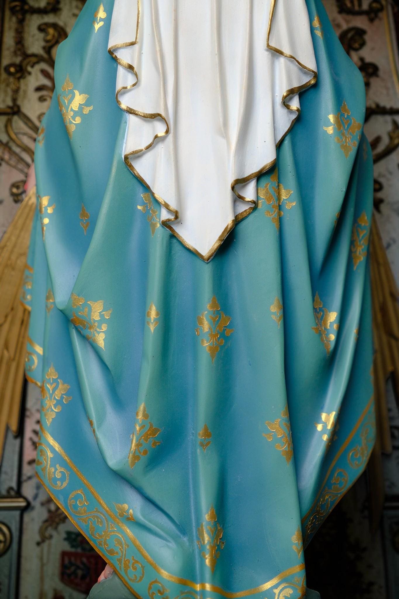 Handcrafted Our Lady of Grace Statue: Crown, Halo, Rays – Catholic Home Altar Decor __etsy:8108102429