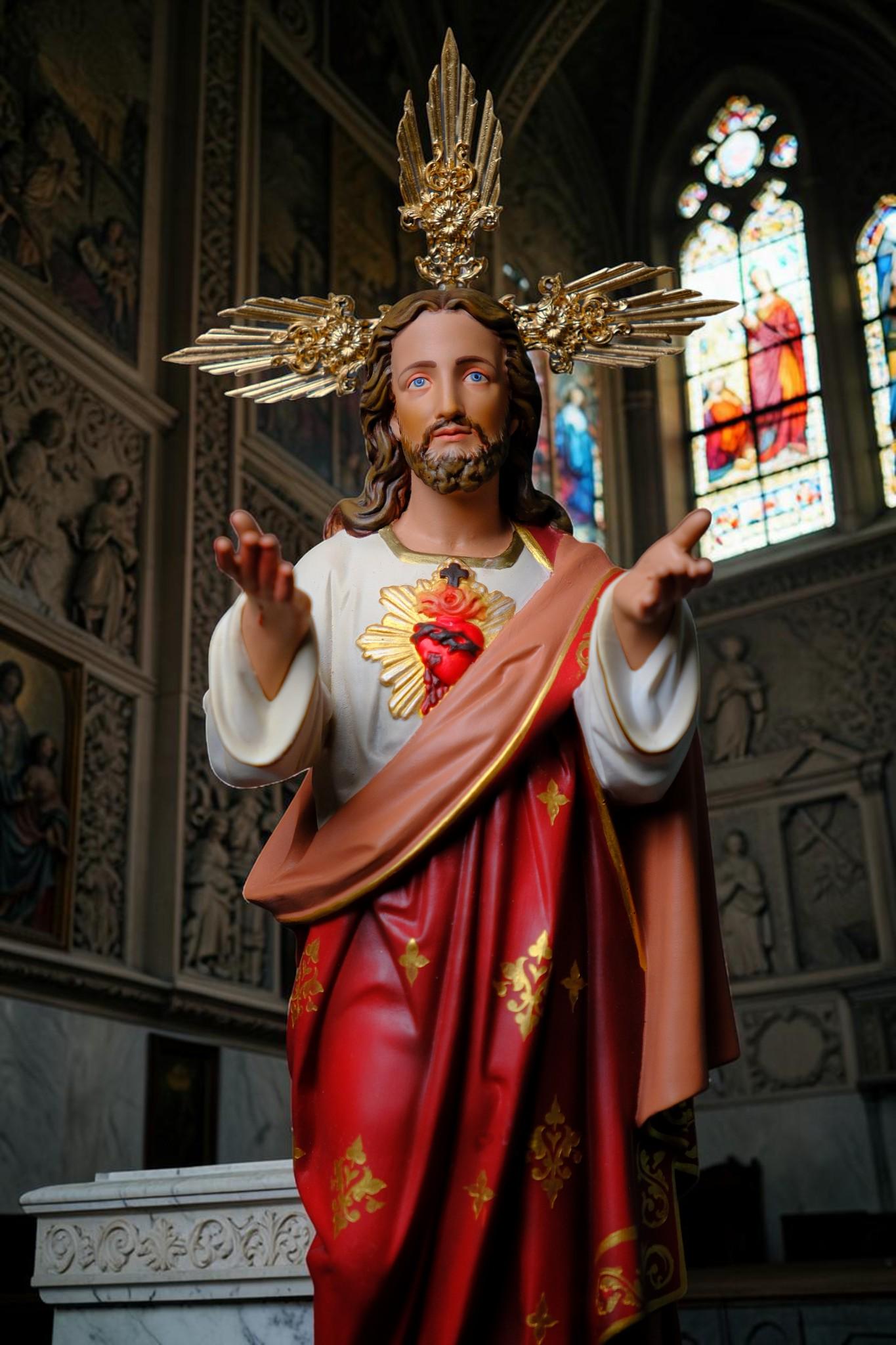 Hand-Painted Sacred Heart of Jesus Statue 40cm Catholic Religious Figurine Altar Decor __etsy:8137121333