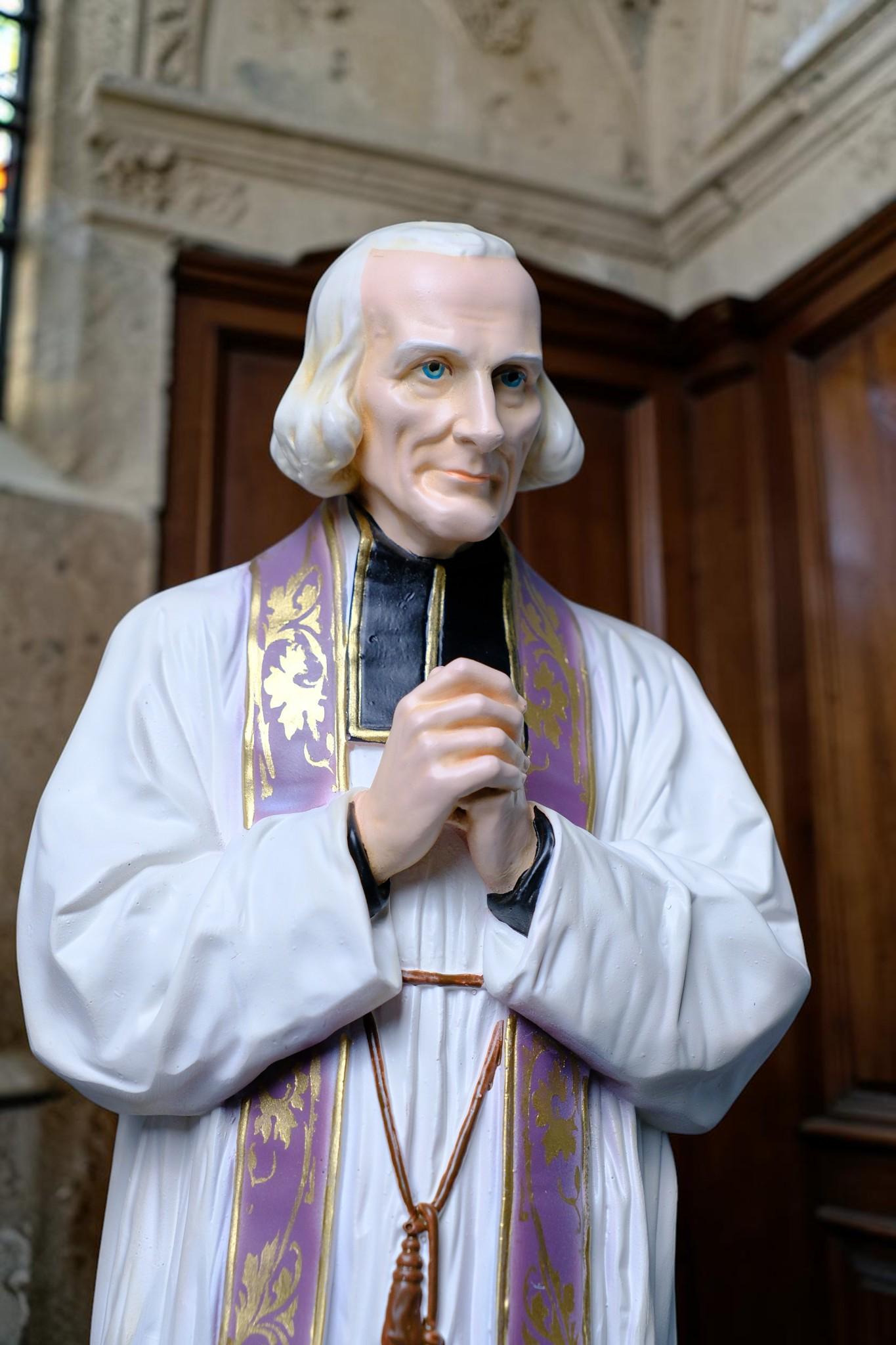 Handmade St John Mary Vianney Statue 37cm Catholic Saint Figurine Curé of Ars Priest Statue Religious Home Altar Catholic Gift