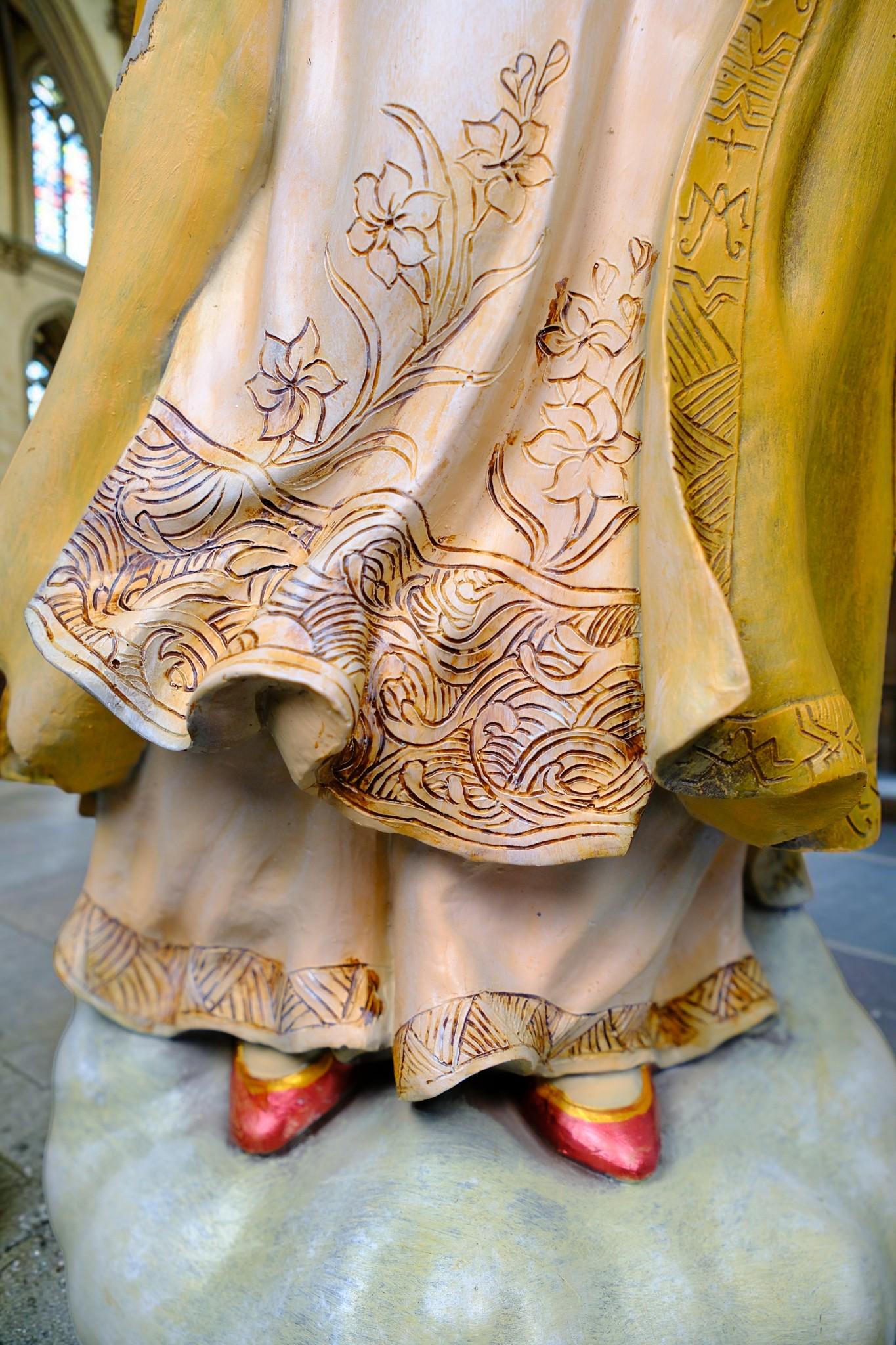 Our Lady of La Vang Statue, Hand-Painted Stone Resin Catholic Figurine, Marian Home Altar Decor (60cm)