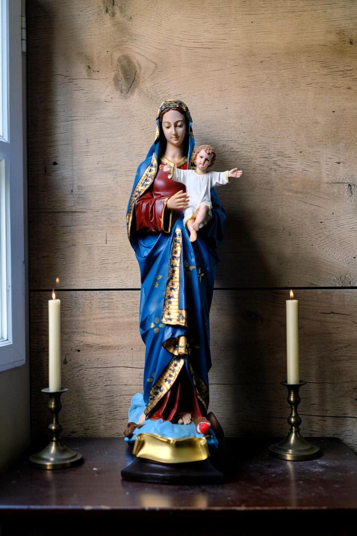 Virgin Mary with Child Jesus Statue Floral Catholic Home Altar Decor