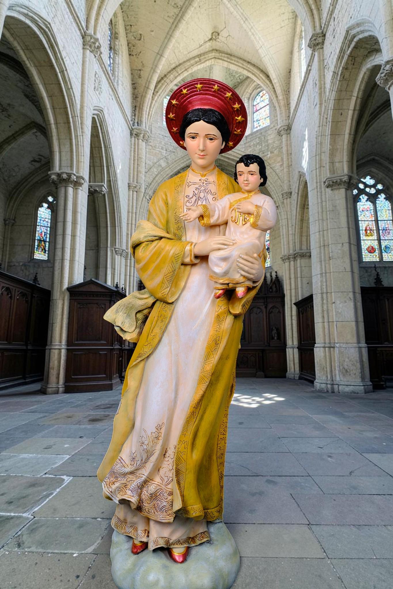 Our Lady of La Vang Statue, Hand-Painted Stone Resin Catholic Figurine, Marian Home Altar Decor (60cm)