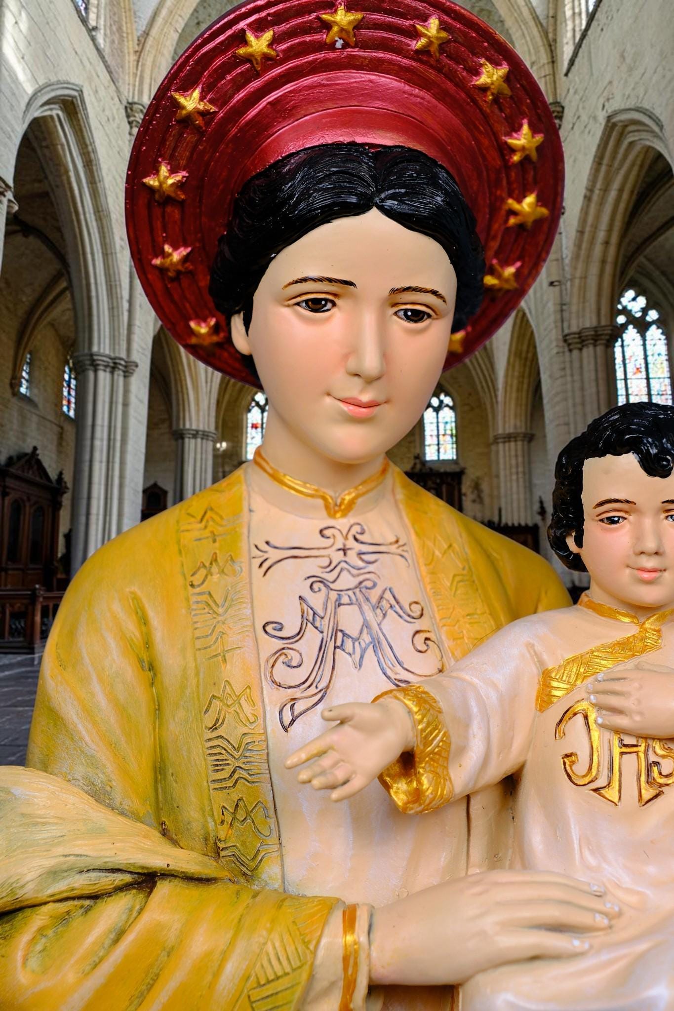 Our Lady of La Vang Statue, Hand-Painted Stone Resin Catholic Figurine, Marian Home Altar Decor (60cm)