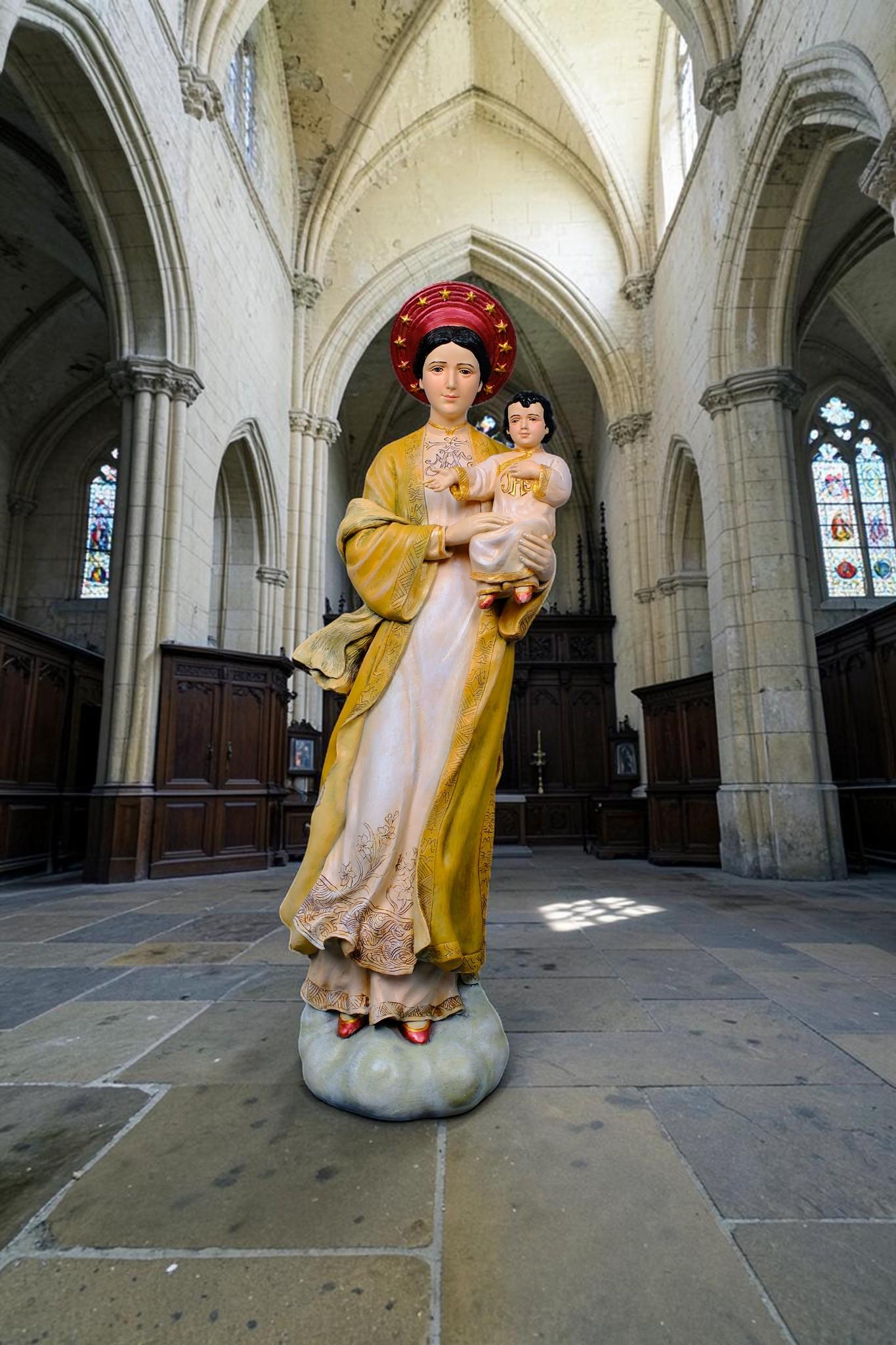 Our Lady of La Vang Statue, Hand-Painted Stone Resin Catholic Figurine, Marian Home Altar Decor (60cm)