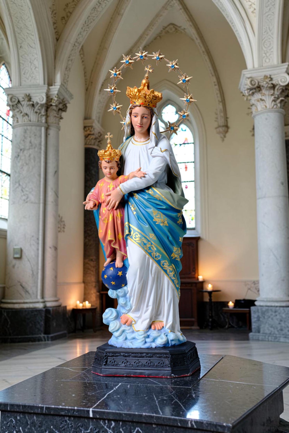 Hand-Painted Our Lady of Victory Statue, 40cm Marian Figurine for Altar Decor