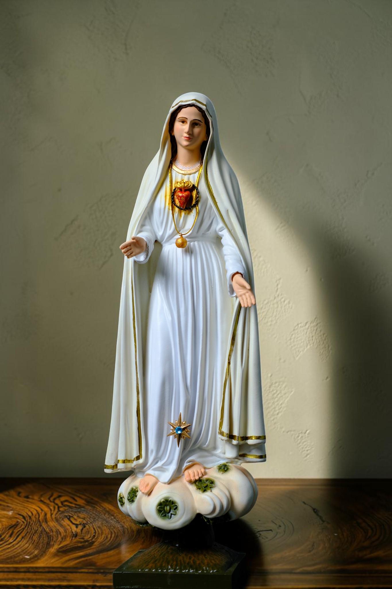 Our Lady of Fatima Statue with Halo Catholic Home Altar Decor