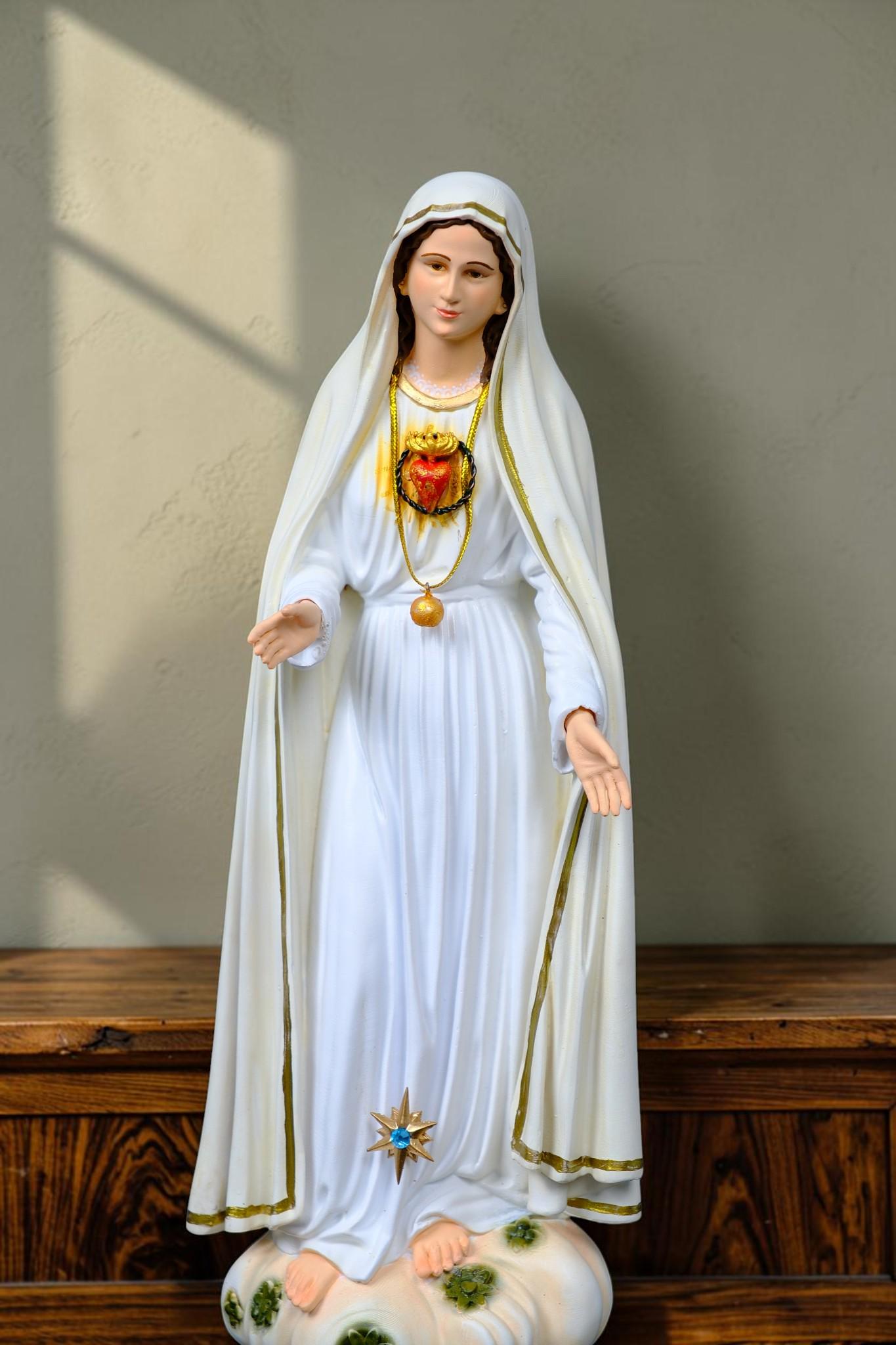 Our Lady of Fatima Statue with Halo Catholic Home Altar Decor