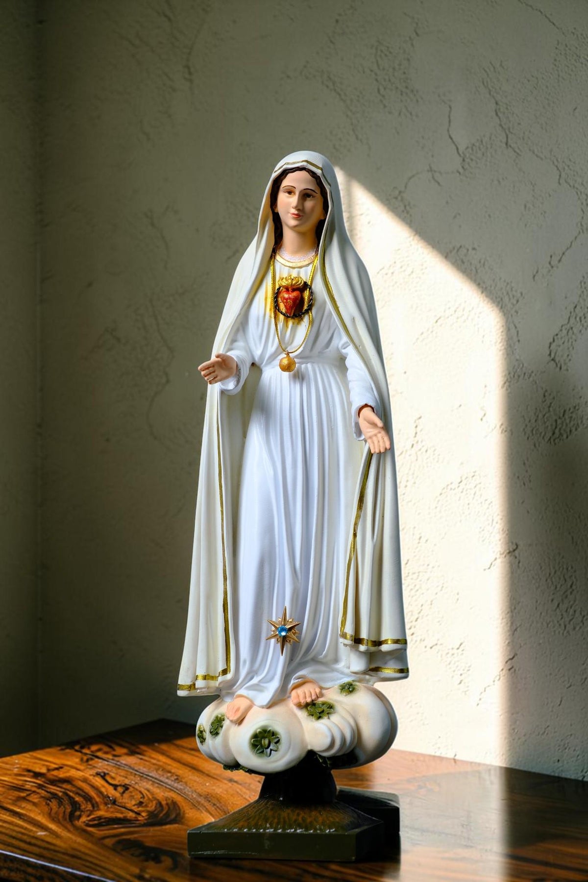 Our Lady of Fatima Statue with Halo Catholic Home Altar Decor