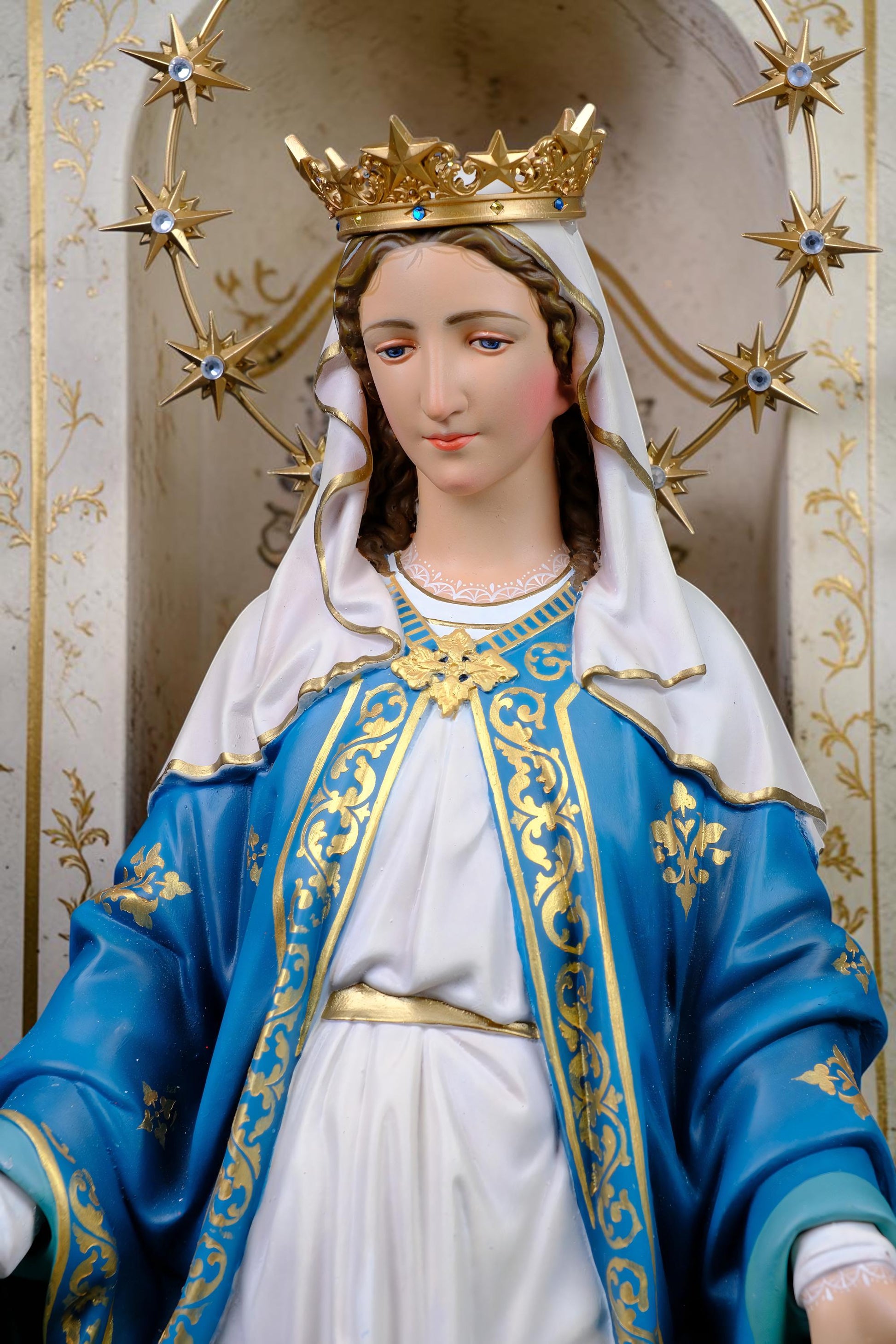 Hand-Painted Our Lady of Grace Statue, Catholic Home Altar Decor (40cm/60cm)