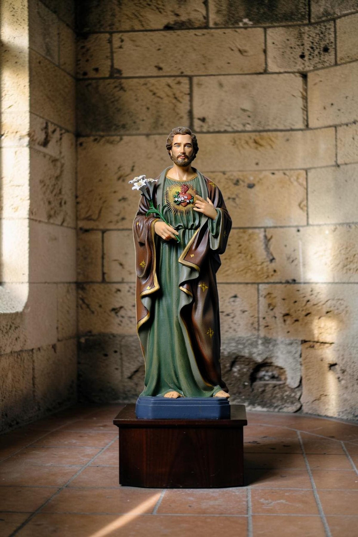 Hand-Painted Saint Joseph the Worker Statue, 30cm Catholic Figurine with Lily, Home Altar Decor